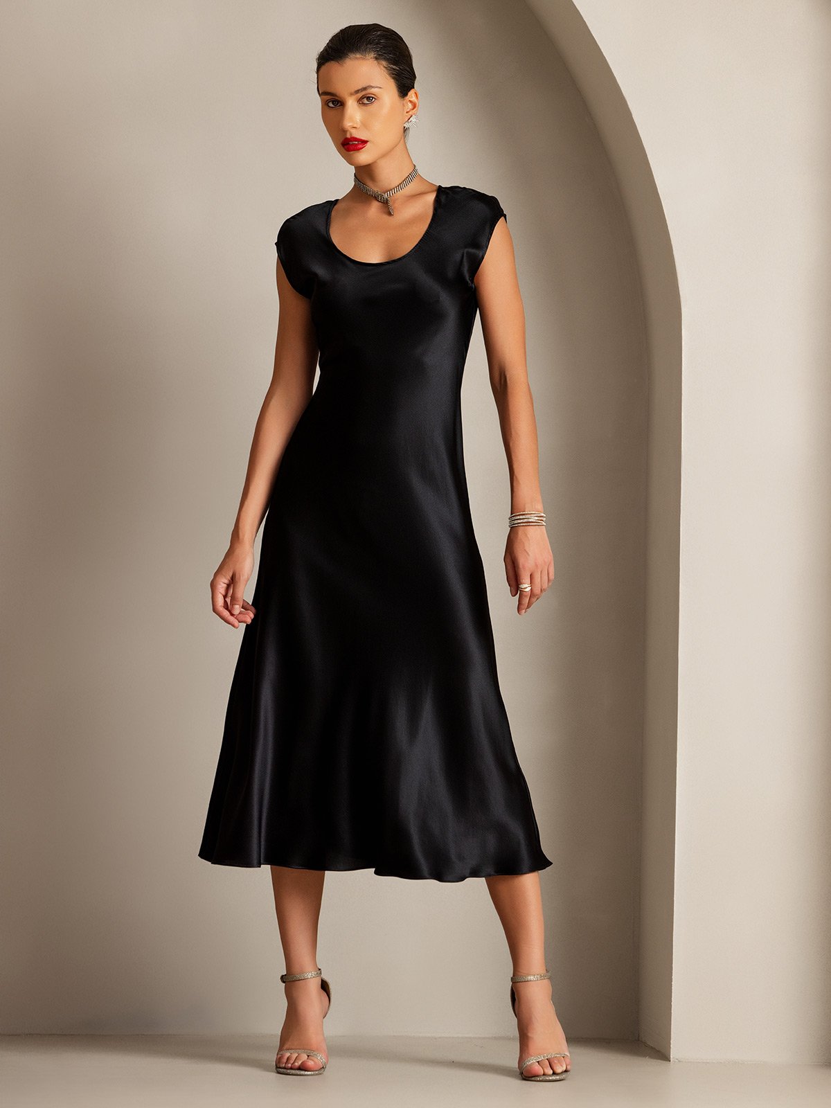 Rosstef 19Momme Silk Cap Sleeve Round Neck Midi Dress