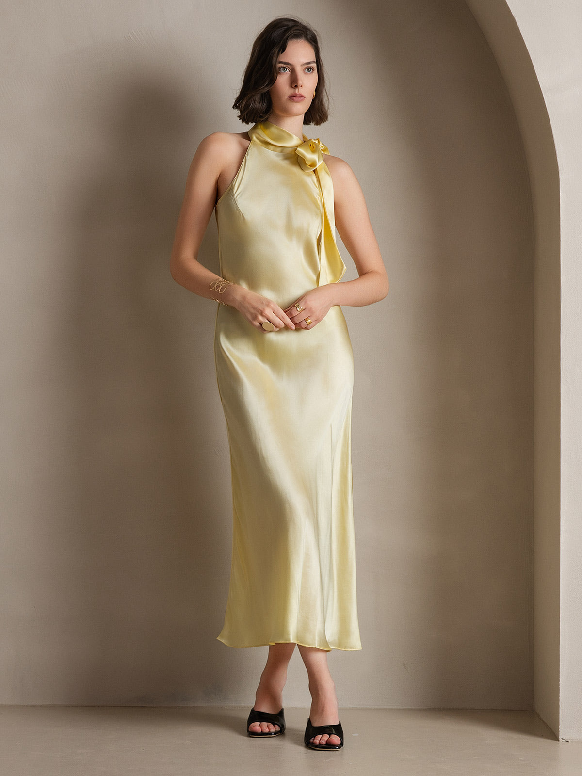 Rosstef 19Momme Silk Sleeveless Tie Neck Midi Dress