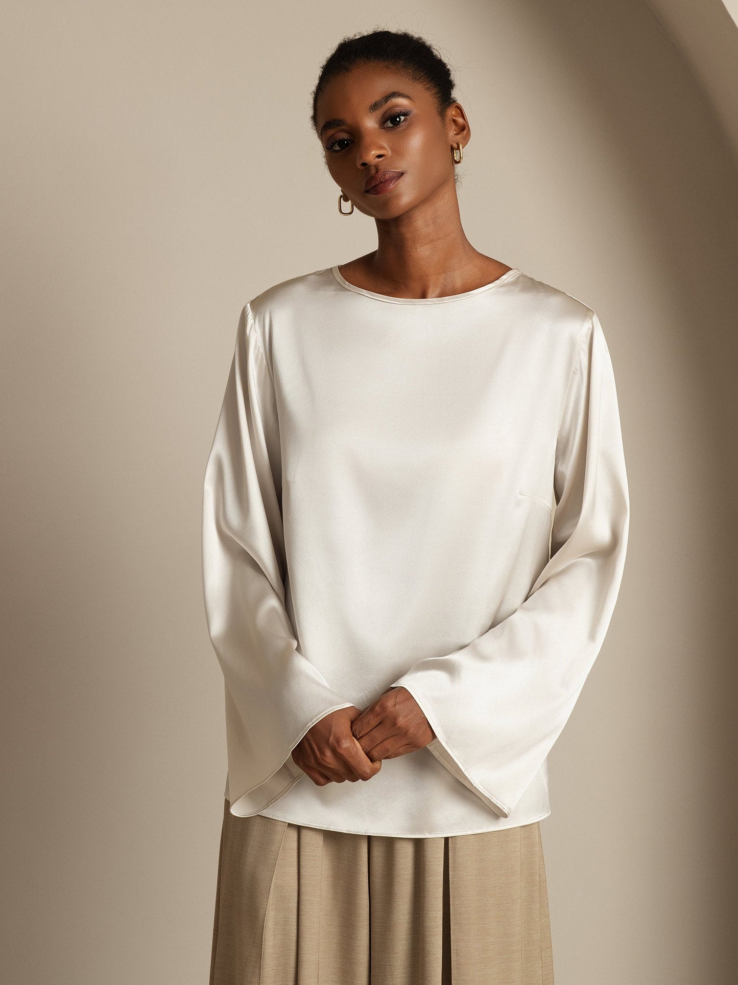 Rosstef 19Momme Silk Bell Sleeve Boat Neck Kadın Giyimi