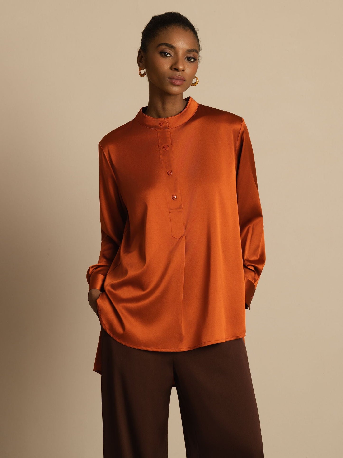 Rosstef 19Momme Silk Flex Stand Collar High-Low Bluse