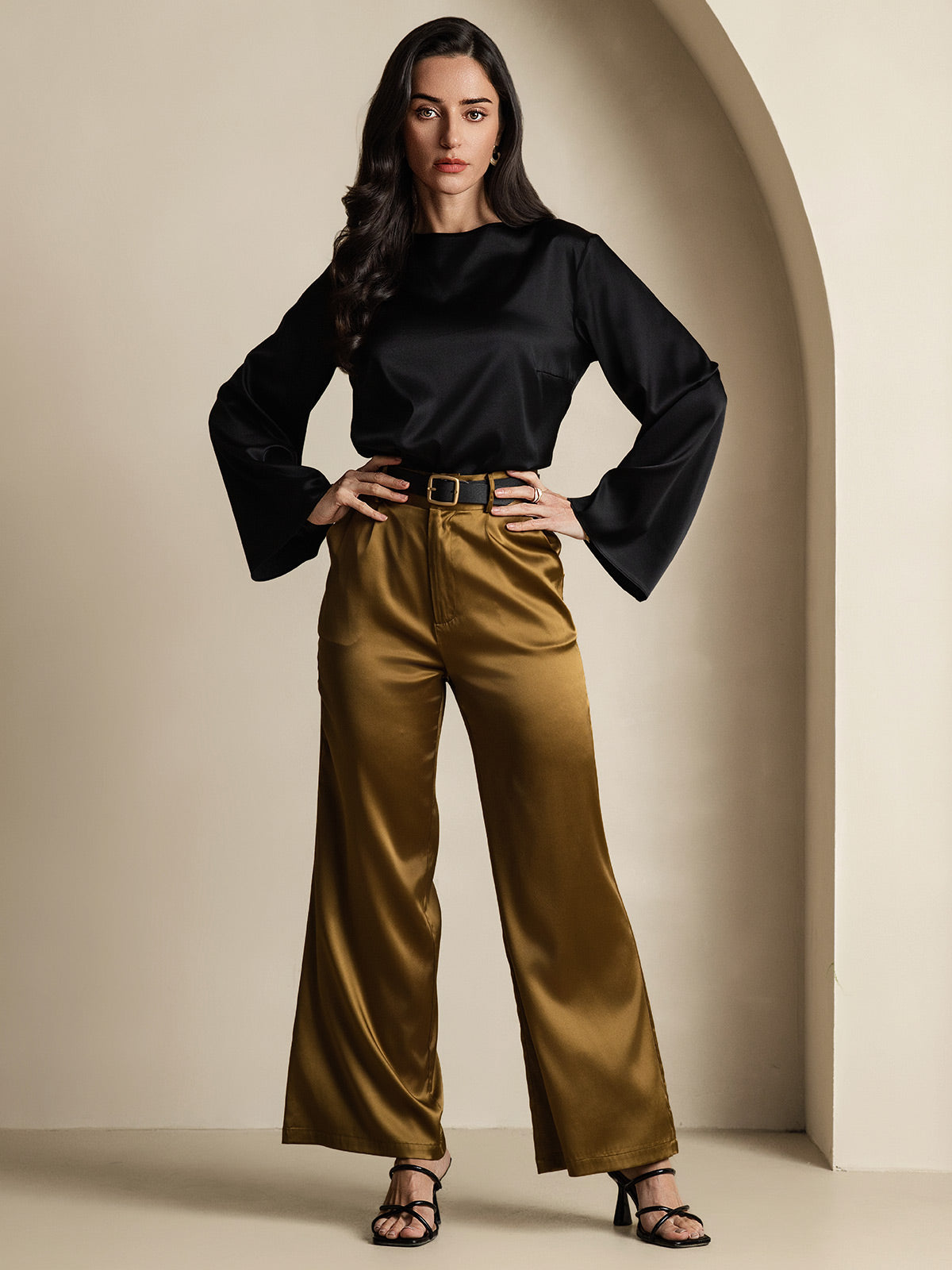 Rosstef 19Momme Silk Bell Sleeve Boat Neck Kadın Giyimi