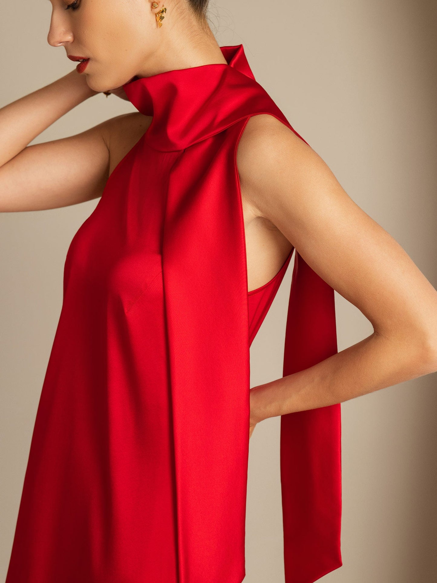Rosstef 19Momme Silk Sleeveless Tie Neck Midi Dress