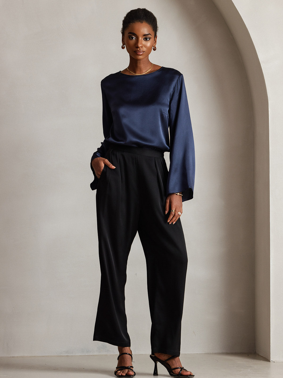 Rosstef 19Momme Silk Bell Sleeve Boat Neck Kadın Giyimi
