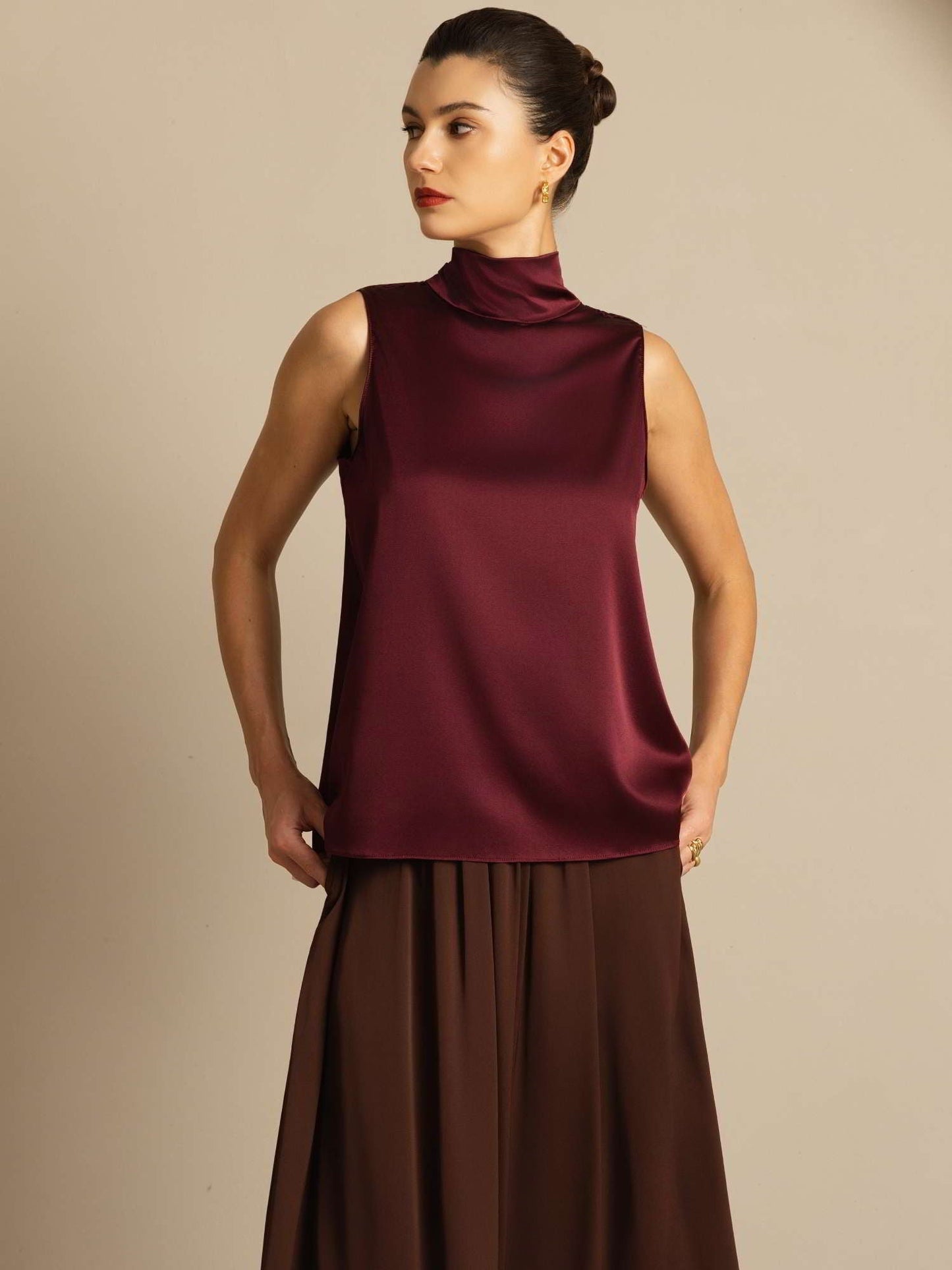 Rosstef 19Momme Silk Sleeveless Tie Neck Blouse - Güçlü ve Elegan Tişört