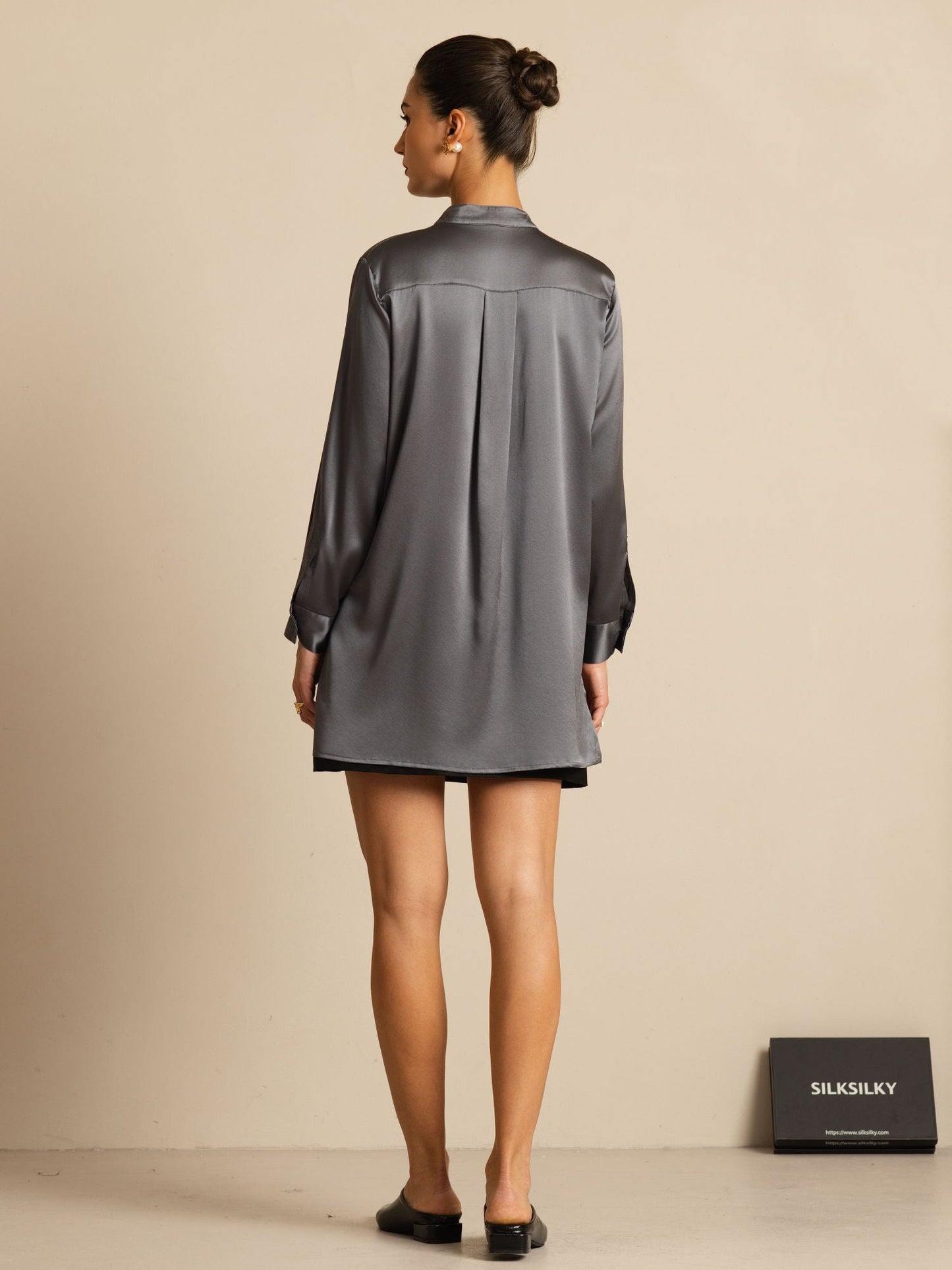 Rosstef 19Momme Silk Flex Stand Collar High-Low Bluse