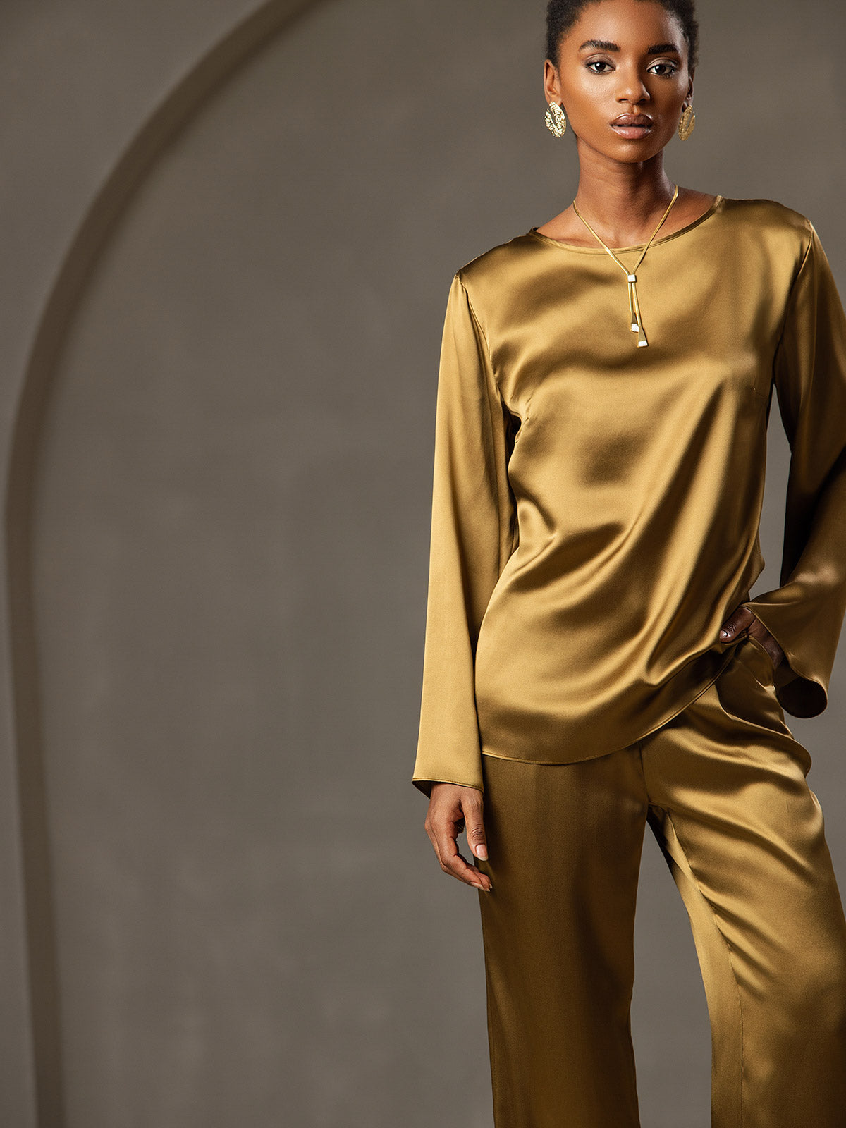 Rosstef 19Momme Silk Bell Sleeve Boat Neck Kadın Giyimi