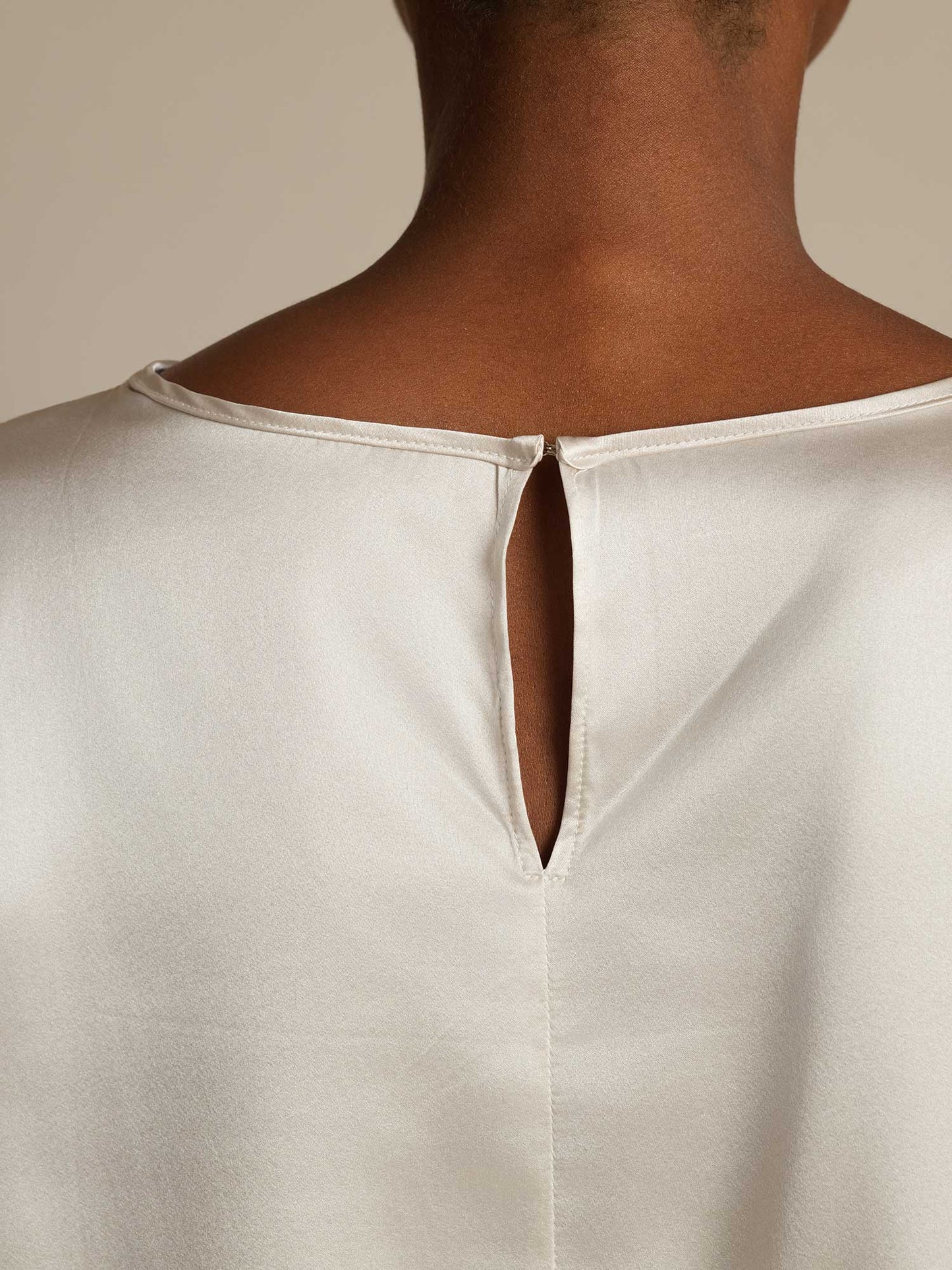 Rosstef 19Momme Silk Bell Sleeve Boat Neck Kadın Giyimi