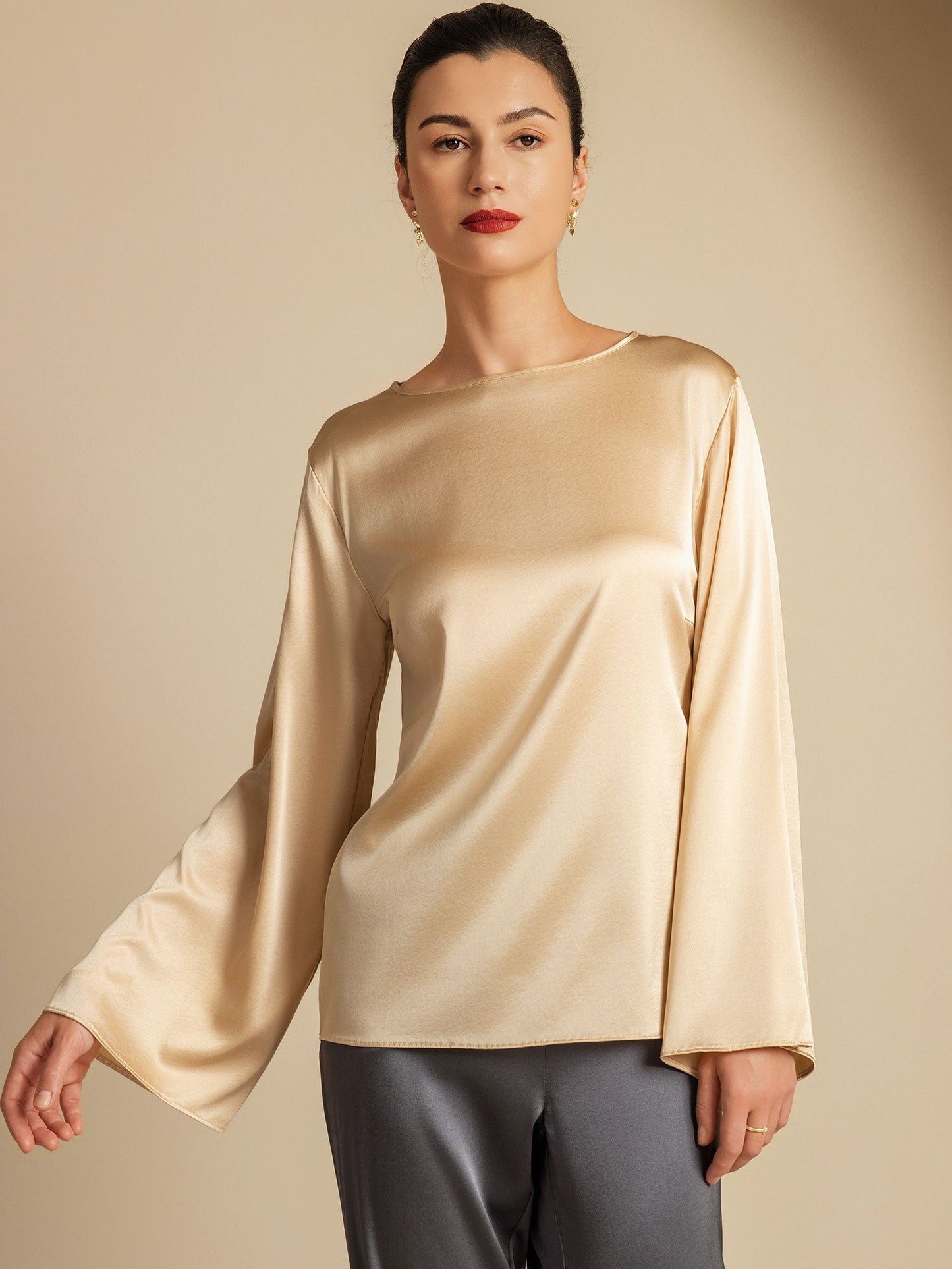 Rosstef 19Momme Silk Bell Sleeve Boat Neck Kadın Giyimi