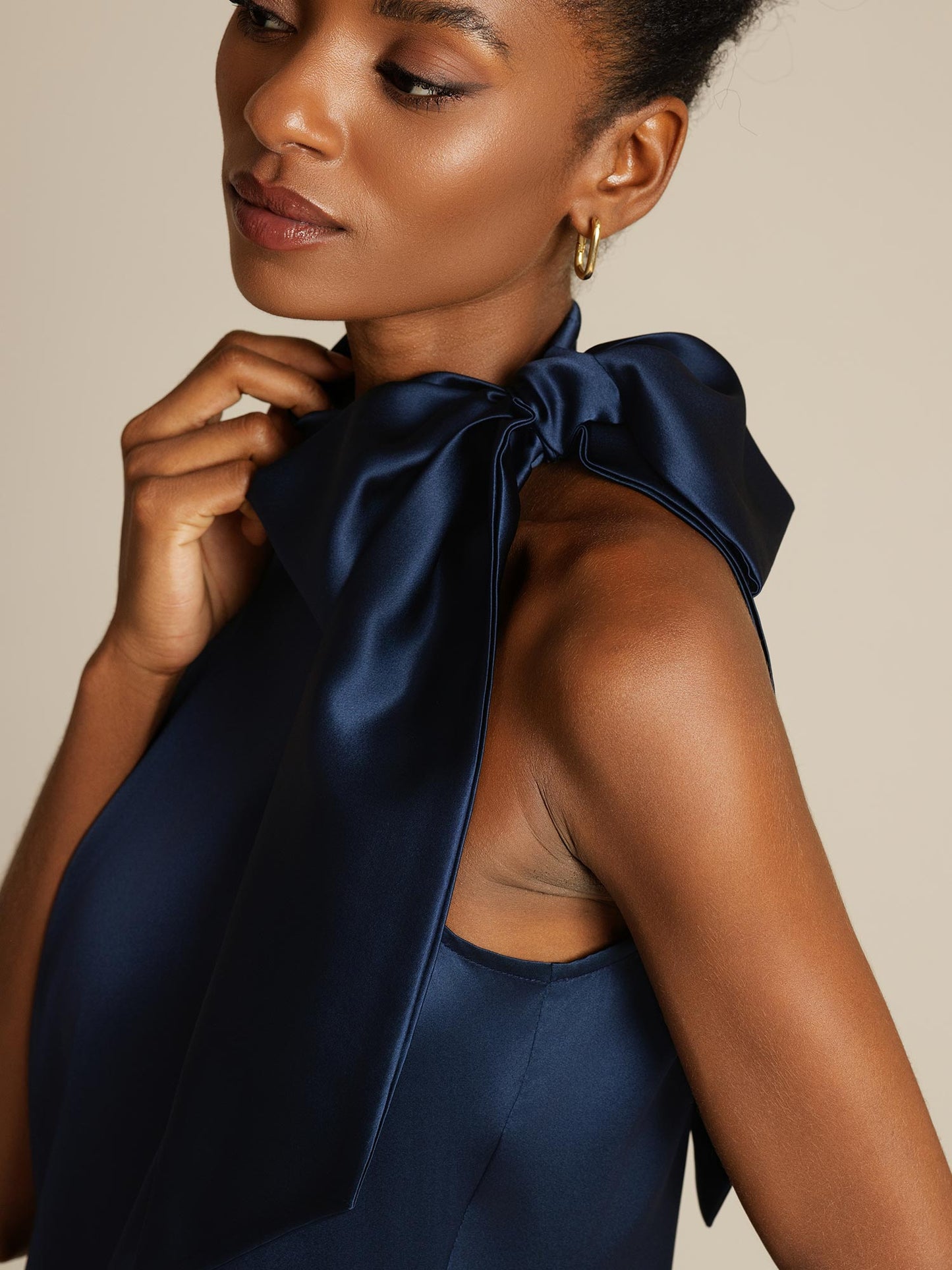 Rosstef 19Momme Silk Sleeveless Tie Neck Midi Dress