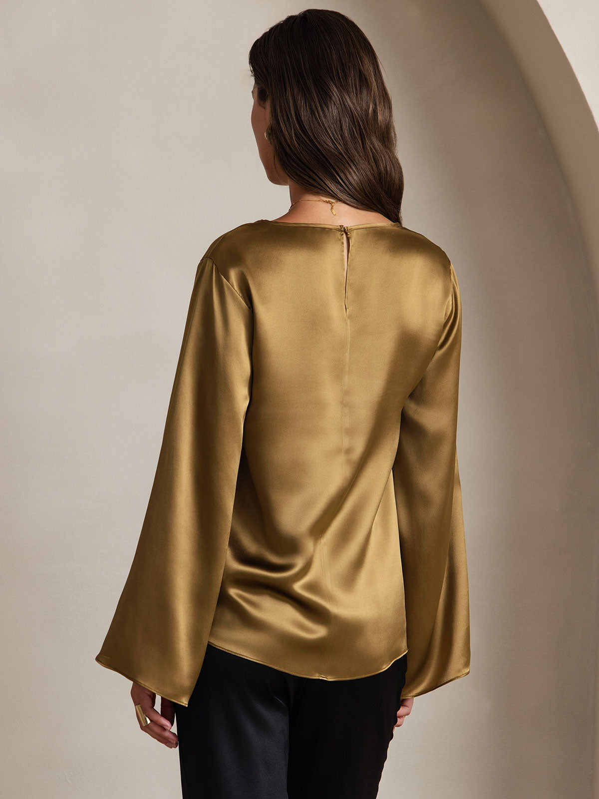 Rosstef 19Momme Silk Bell Sleeve Boat Neck Kadın Giyimi