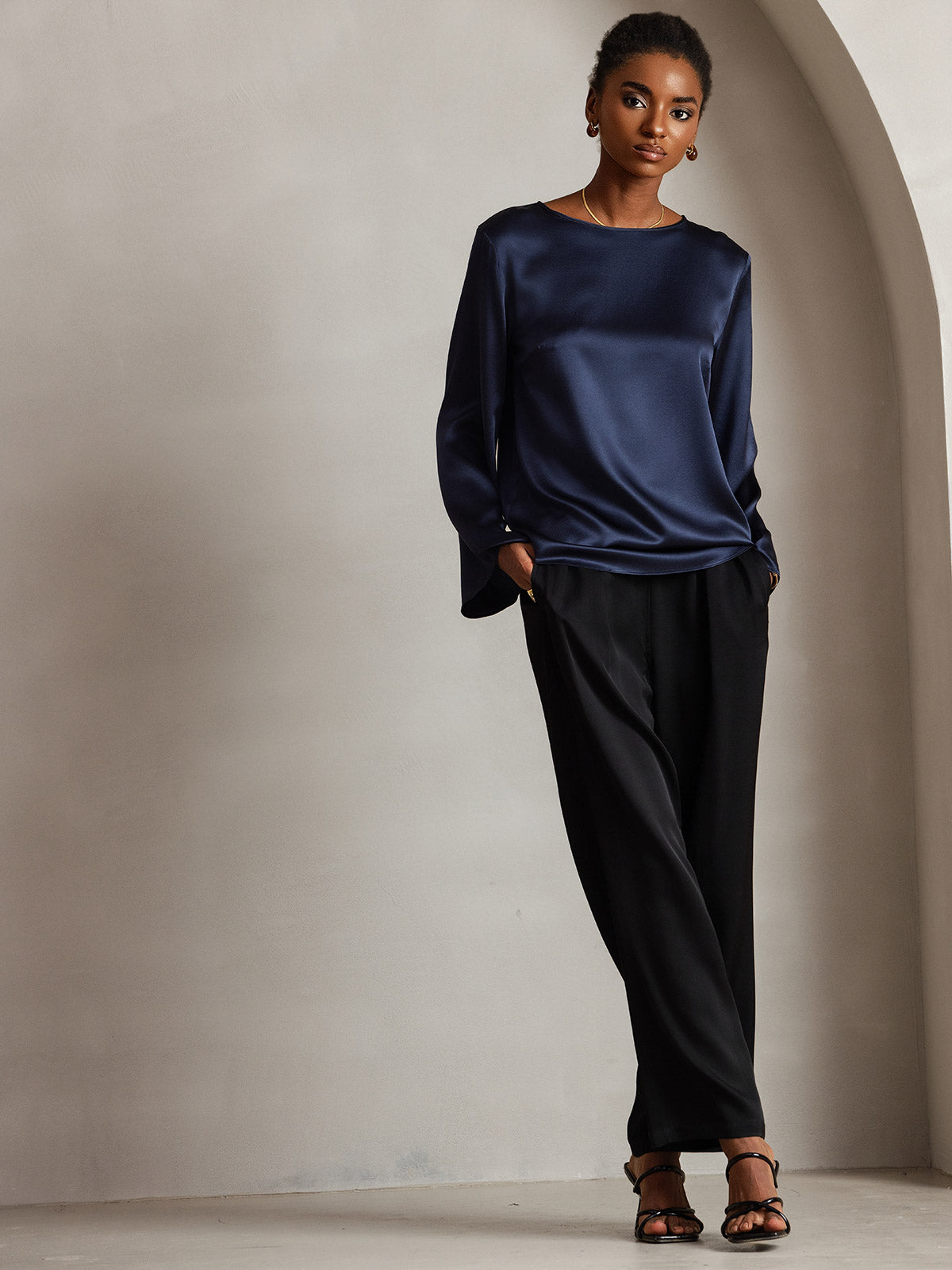 Rosstef 19Momme Silk Bell Sleeve Boat Neck Kadın Giyimi