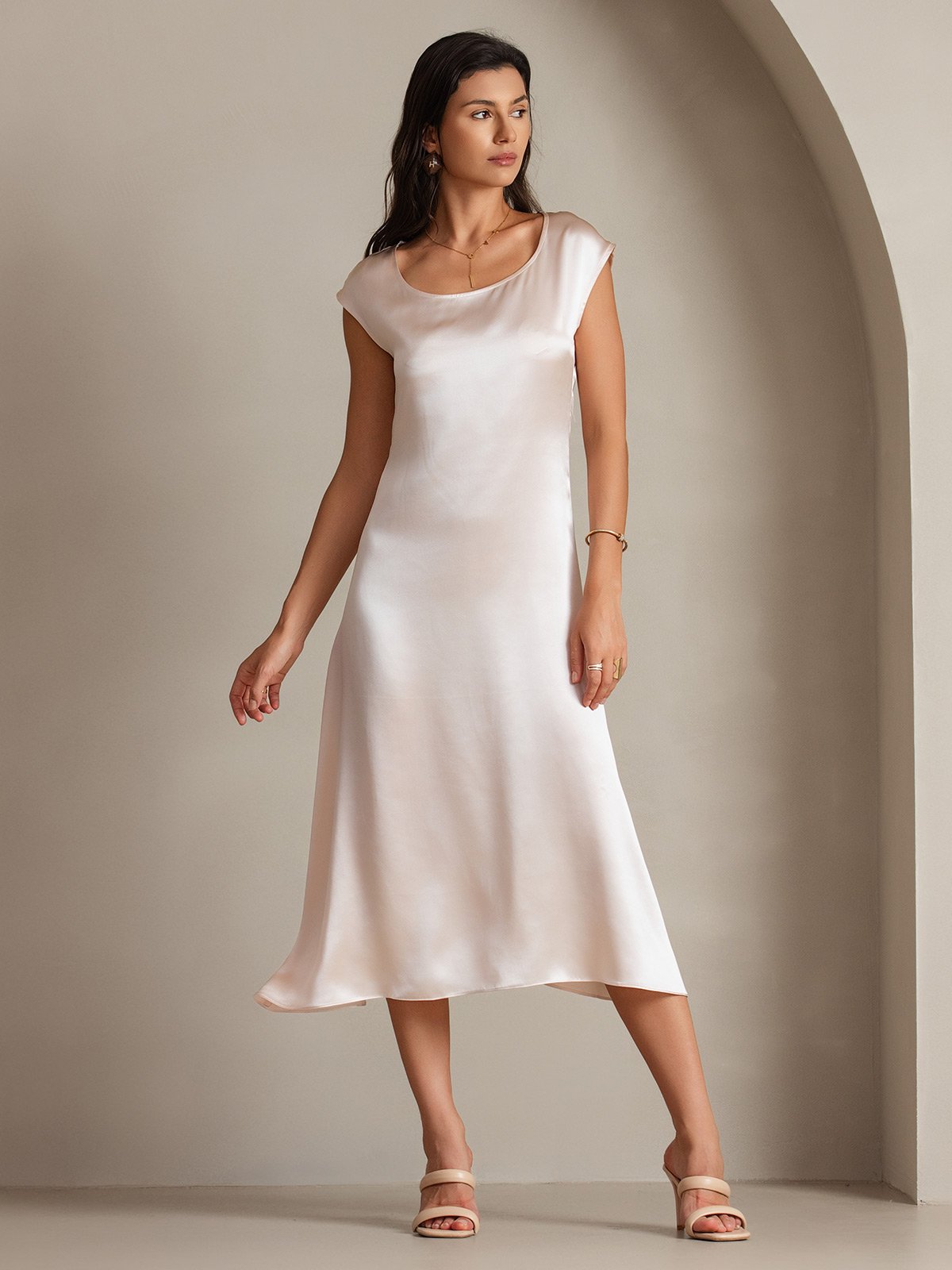 Rosstef 19Momme Silk Cap Sleeve Round Neck Midi Dress