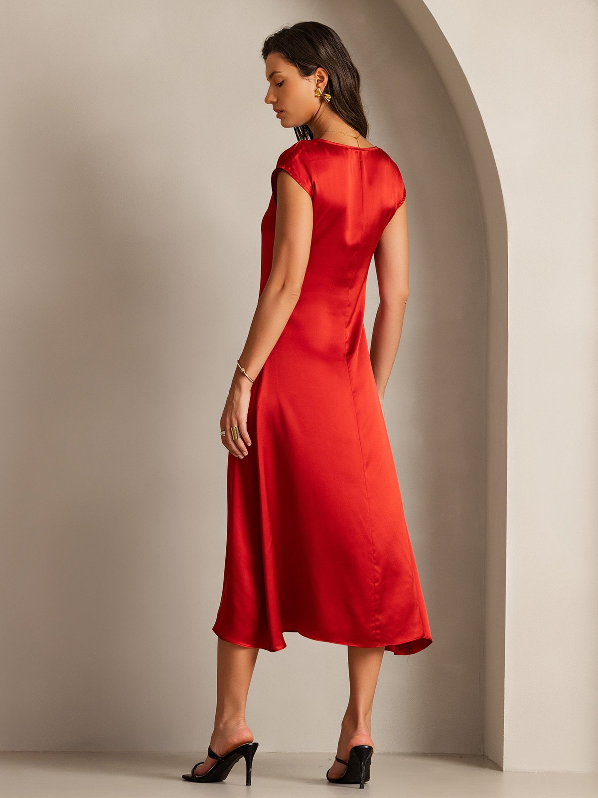 Rosstef 19Momme Silk Cap Sleeve Round Neck Midi Dress