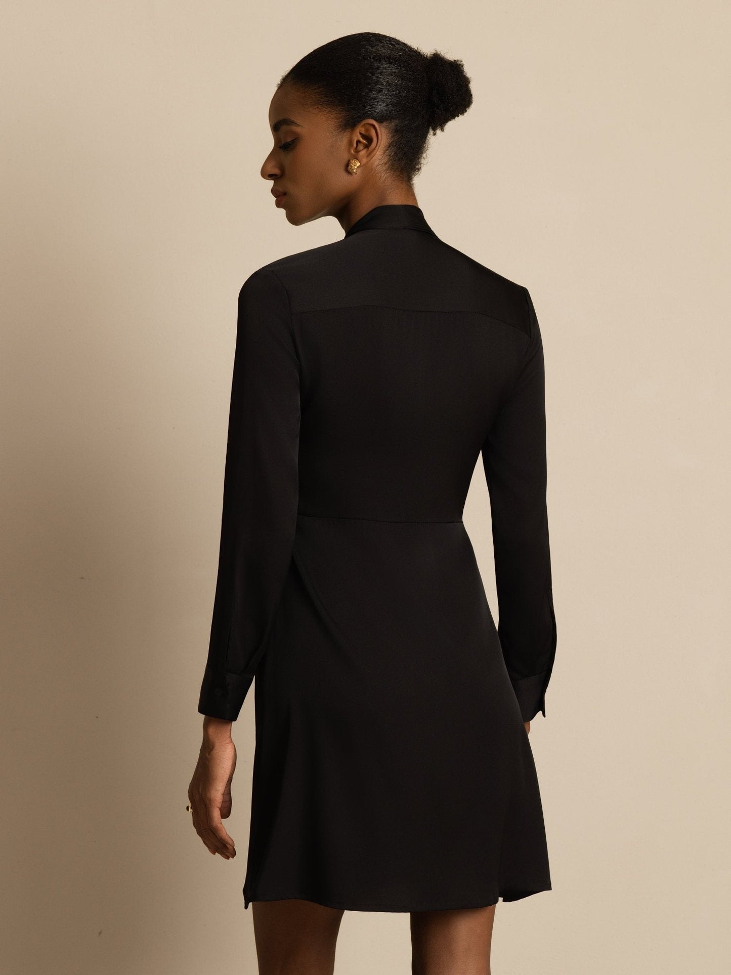 Rosstef 19Momme Stretch Silk Tie-Neck Short Shirt Dress
