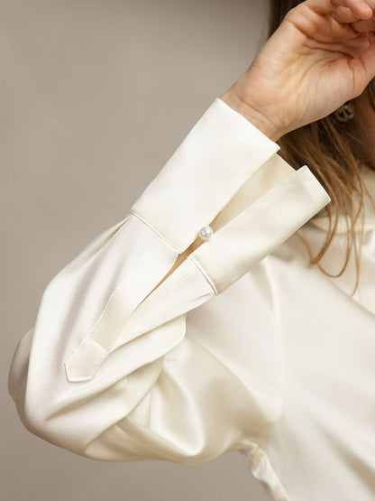 Rosstef 19Momme Silk Keyhole Neck Blouse with Pearl Buttons