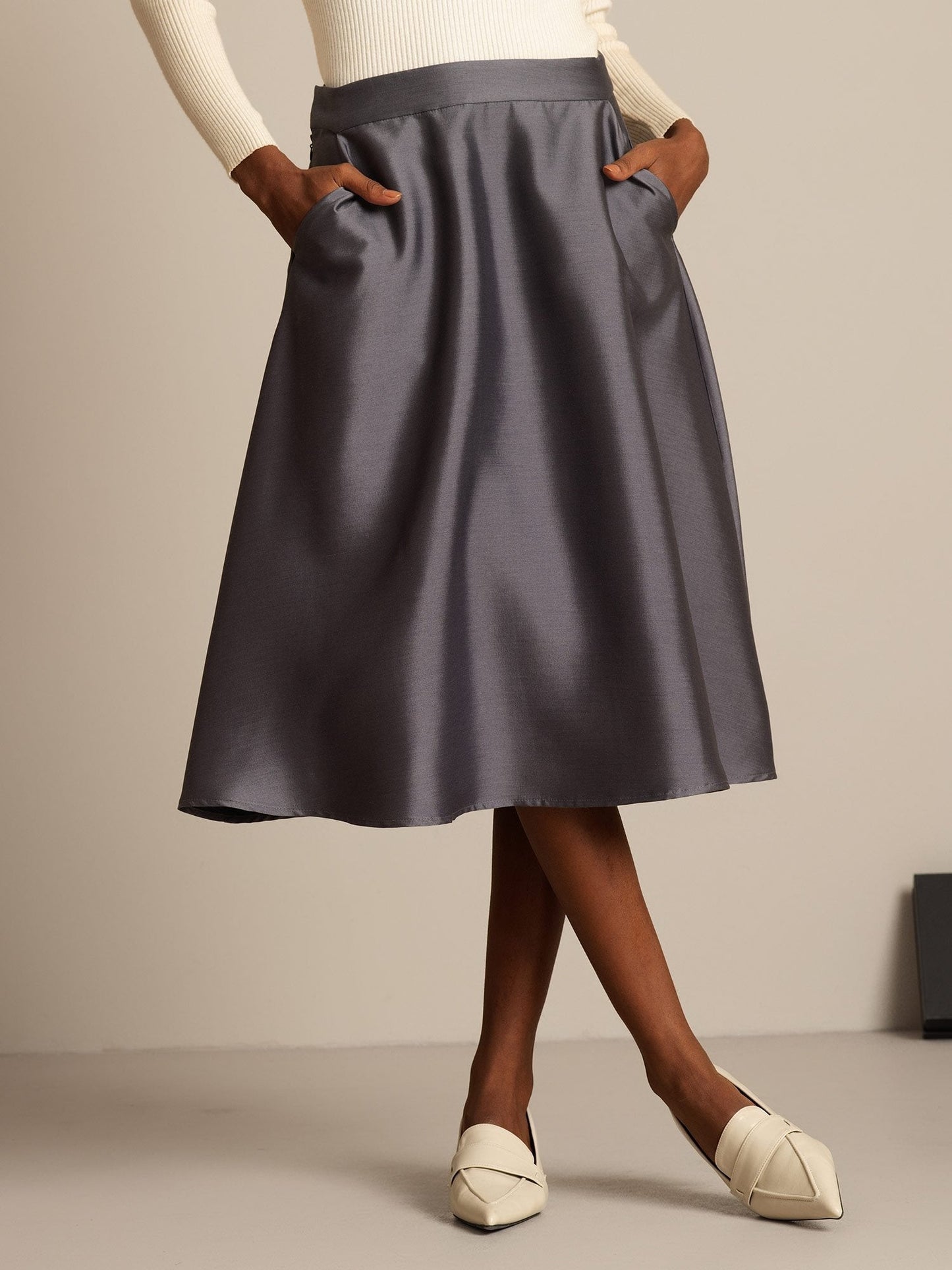 Rosstef 32Momme Silk-Wool Blend A Line Midi Skirt with Zipper Design