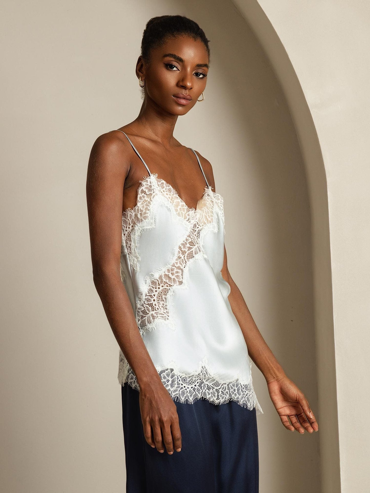 Rosstef Mulberry Silk Camisole Top - Asimetrik Kuyruk ve İncik Detaylı