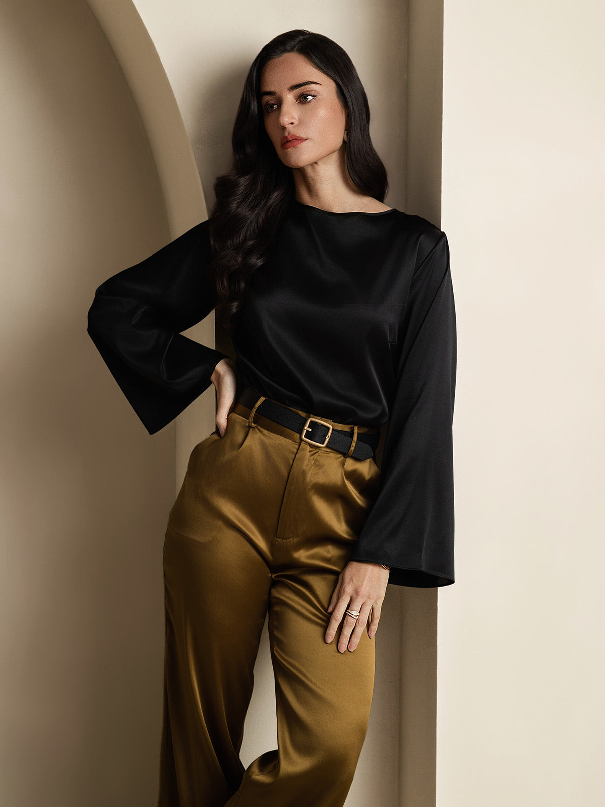 Rosstef 19Momme Silk Bell Sleeve Boat Neck Kadın Giyimi