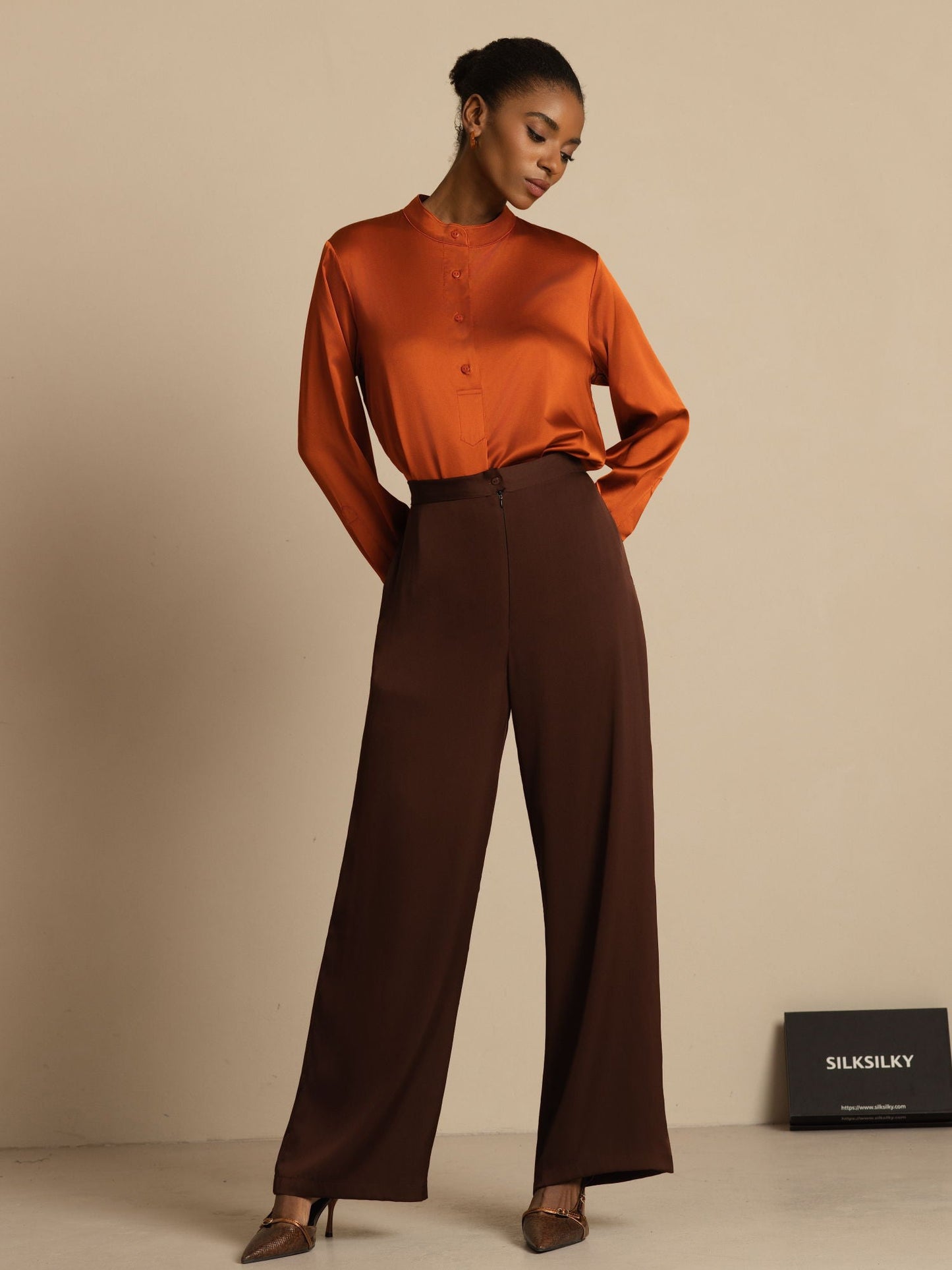Rosstef 19Momme Silk Flex Stand Collar High-Low Bluse