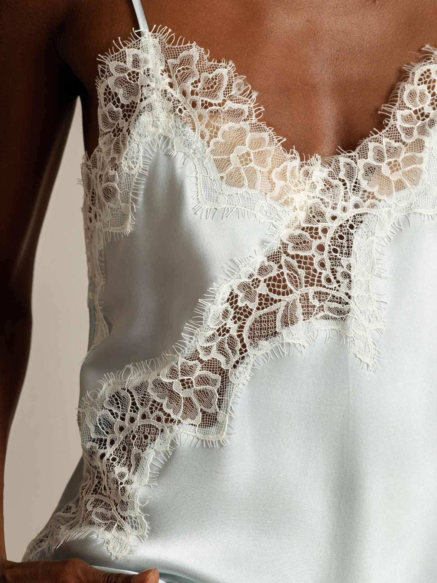 Rosstef Mulberry Silk Camisole Top - Asimetrik Kuyruk ve İncik Detaylı