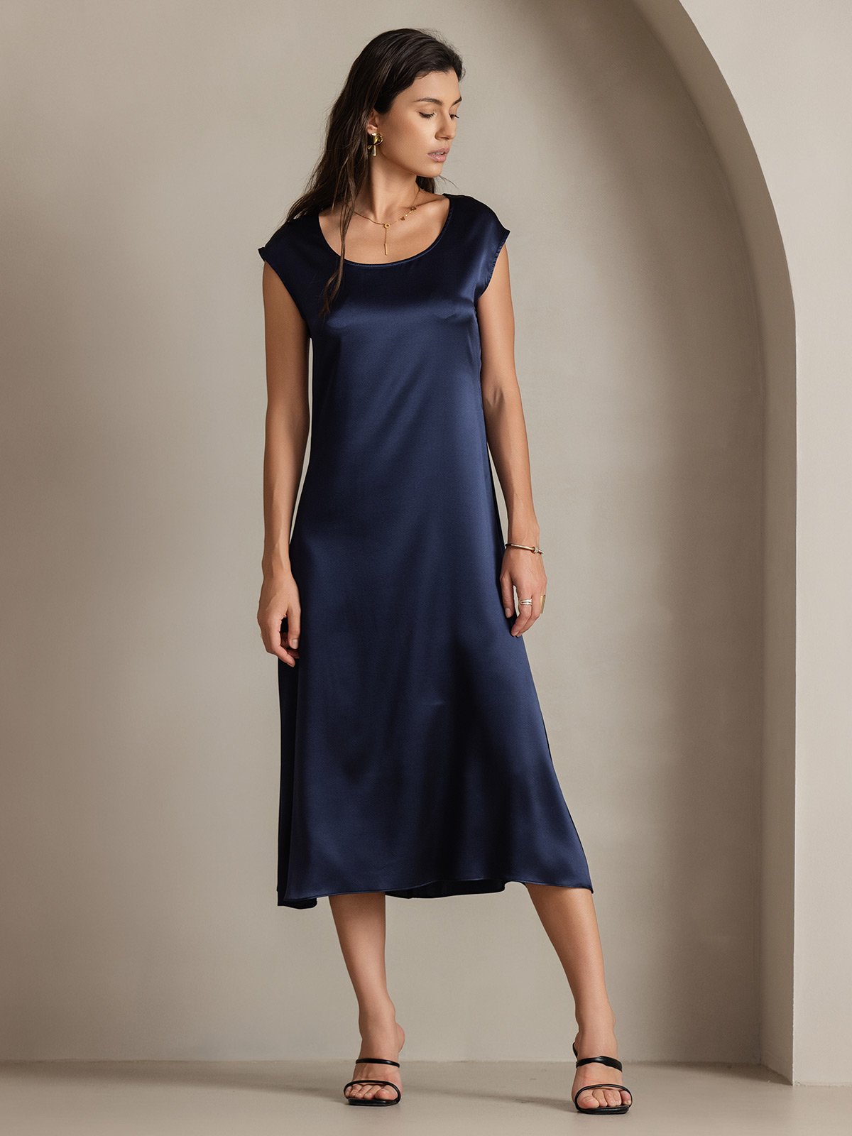 Rosstef 19Momme Silk Cap Sleeve Round Neck Midi Dress