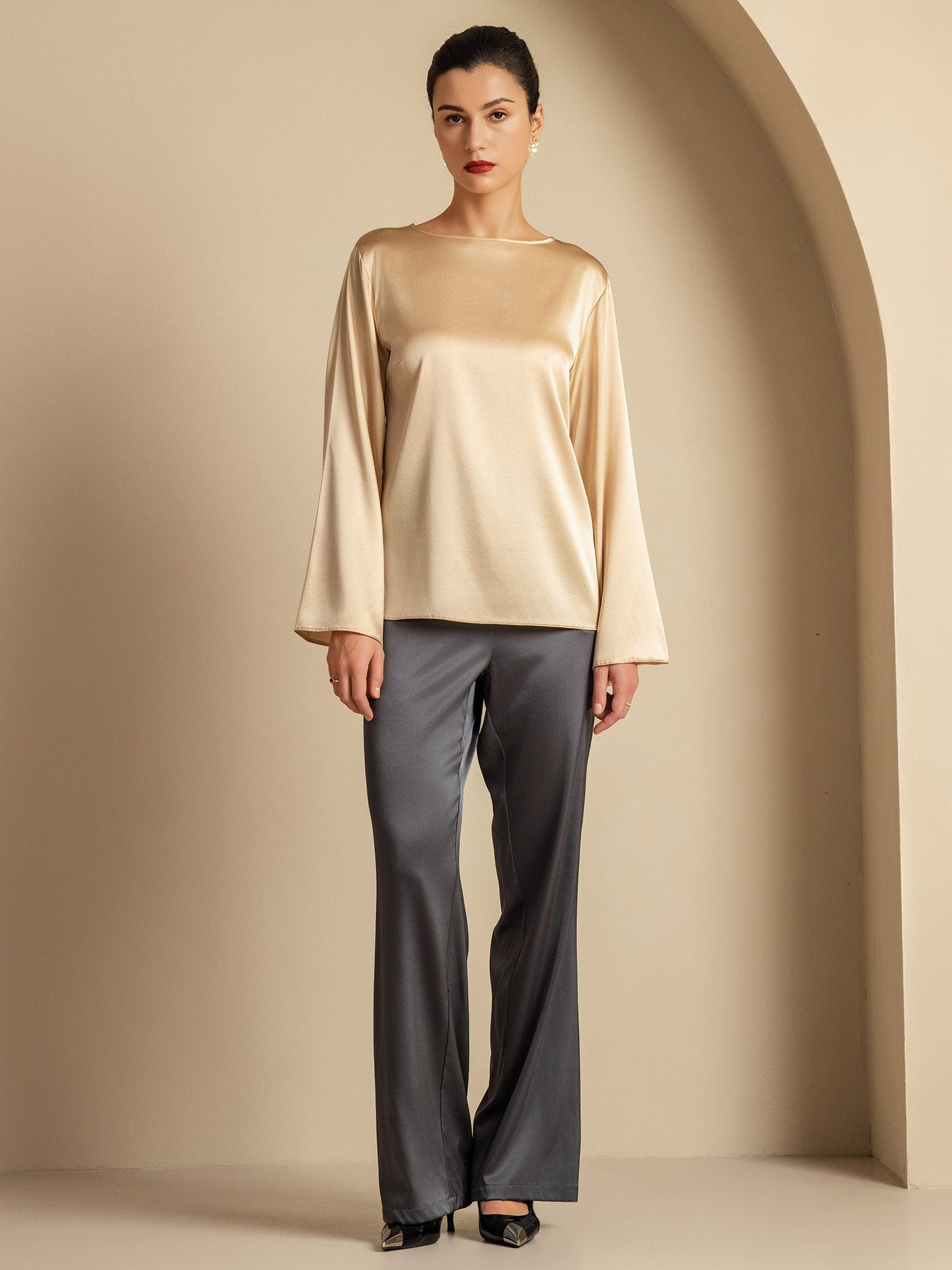 Rosstef 19Momme Silk Bell Sleeve Boat Neck Kadın Giyimi