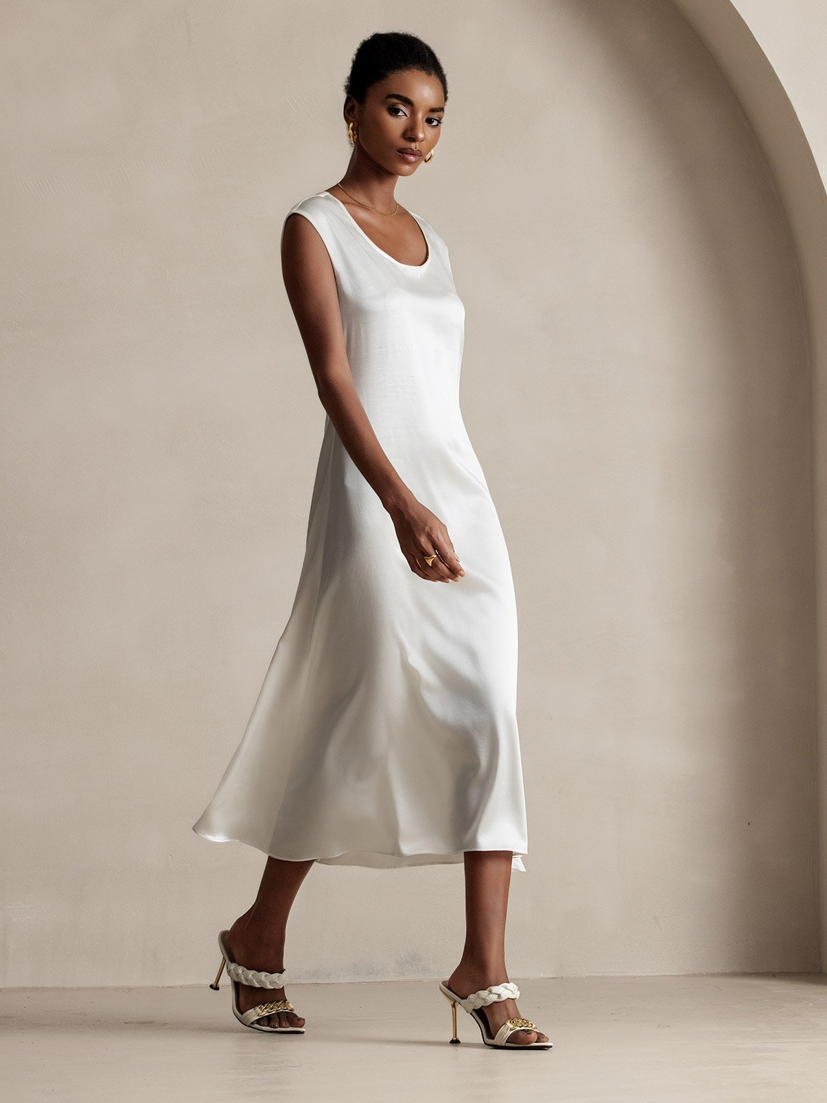 Rosstef 19Momme Silk Cap Sleeve Round Neck Midi Dress