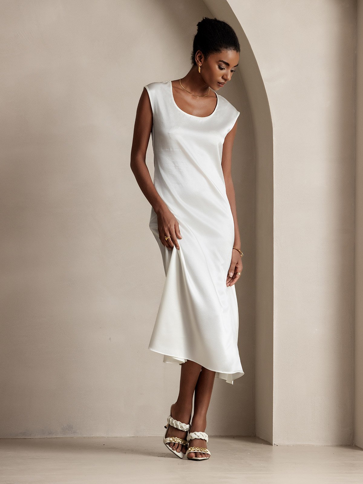 Rosstef 19Momme Silk Cap Sleeve Round Neck Midi Dress