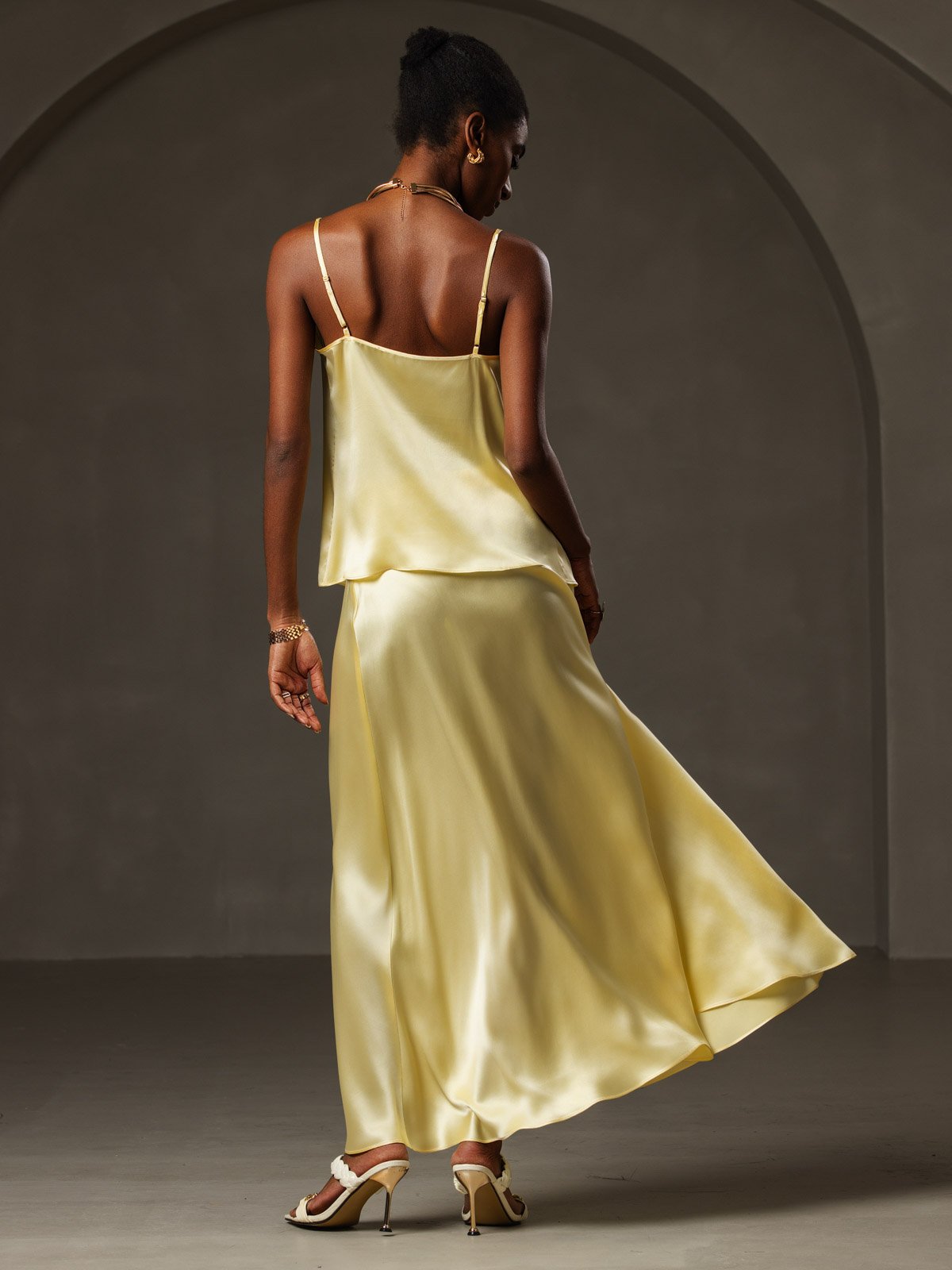 Rosstef 19Momme Silk Cowl Neck Camisole Top