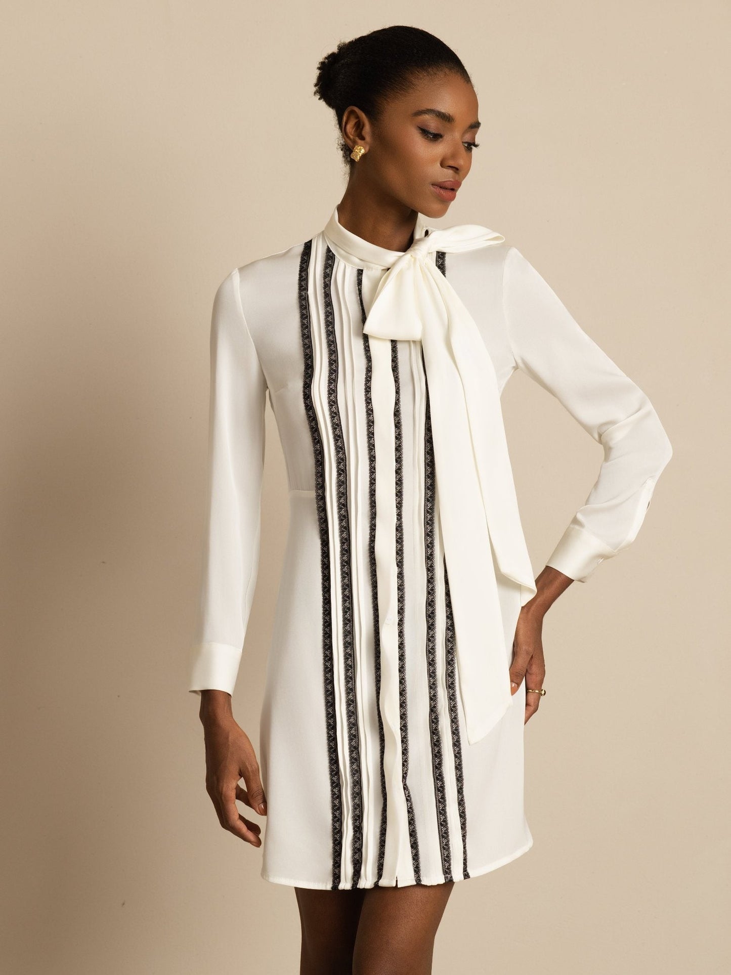 Rosstef 19Momme Stretch Silk Tie-Neck Short Shirt Dress
