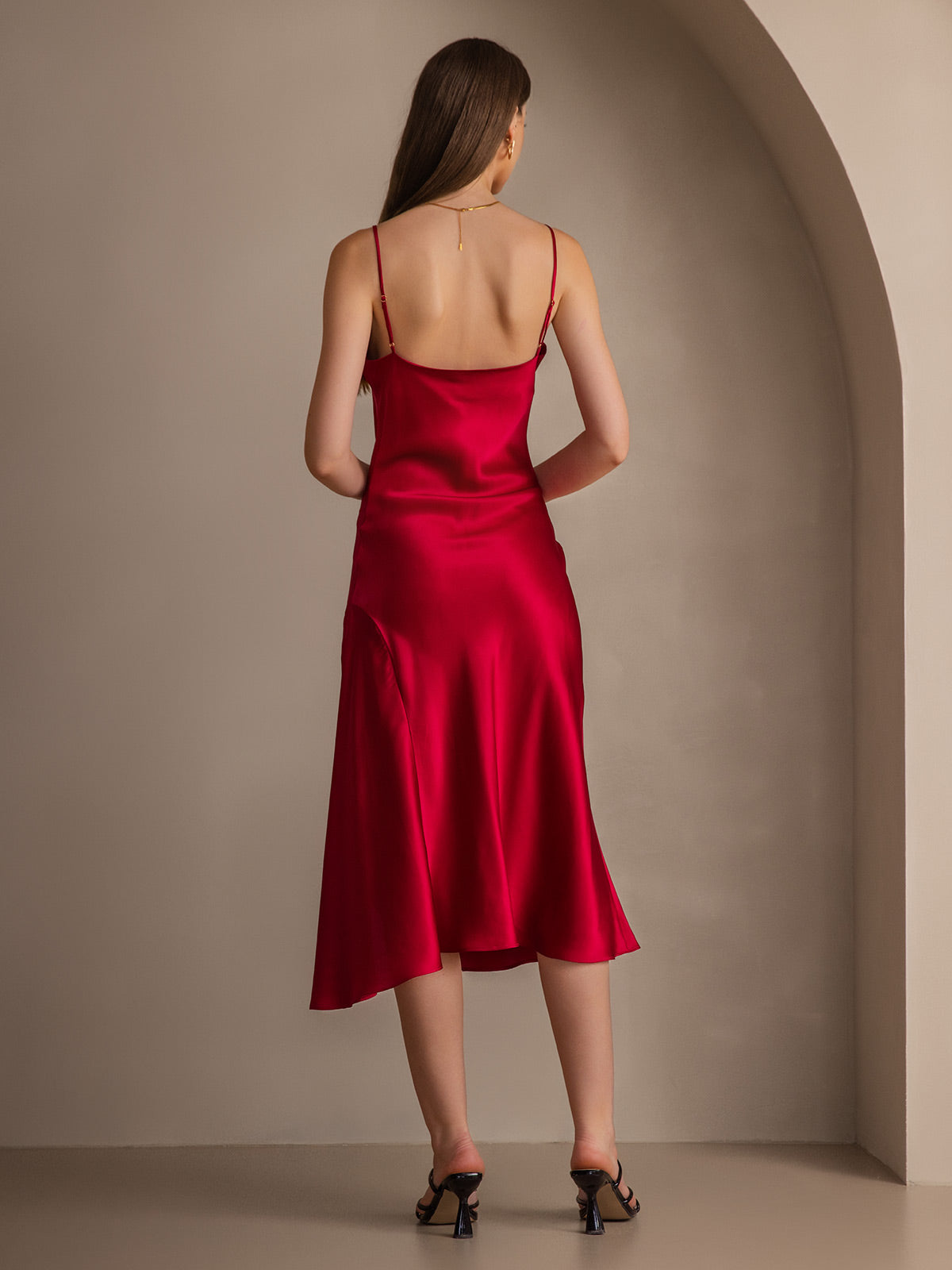 Rosstef Pure Slik Spageti Kolsuz Midi Gown ile Çizme Tasarımı