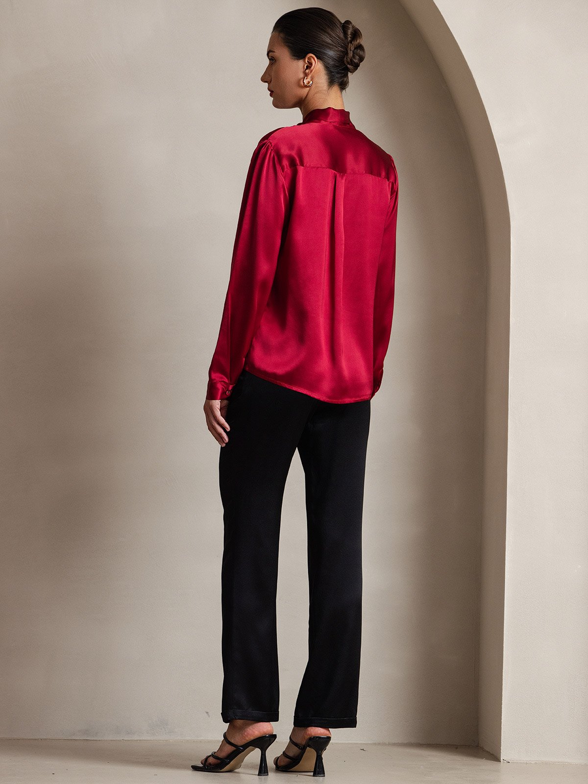Rosstef 19Momme Silk Long Sleeve Tie Neck Blouse