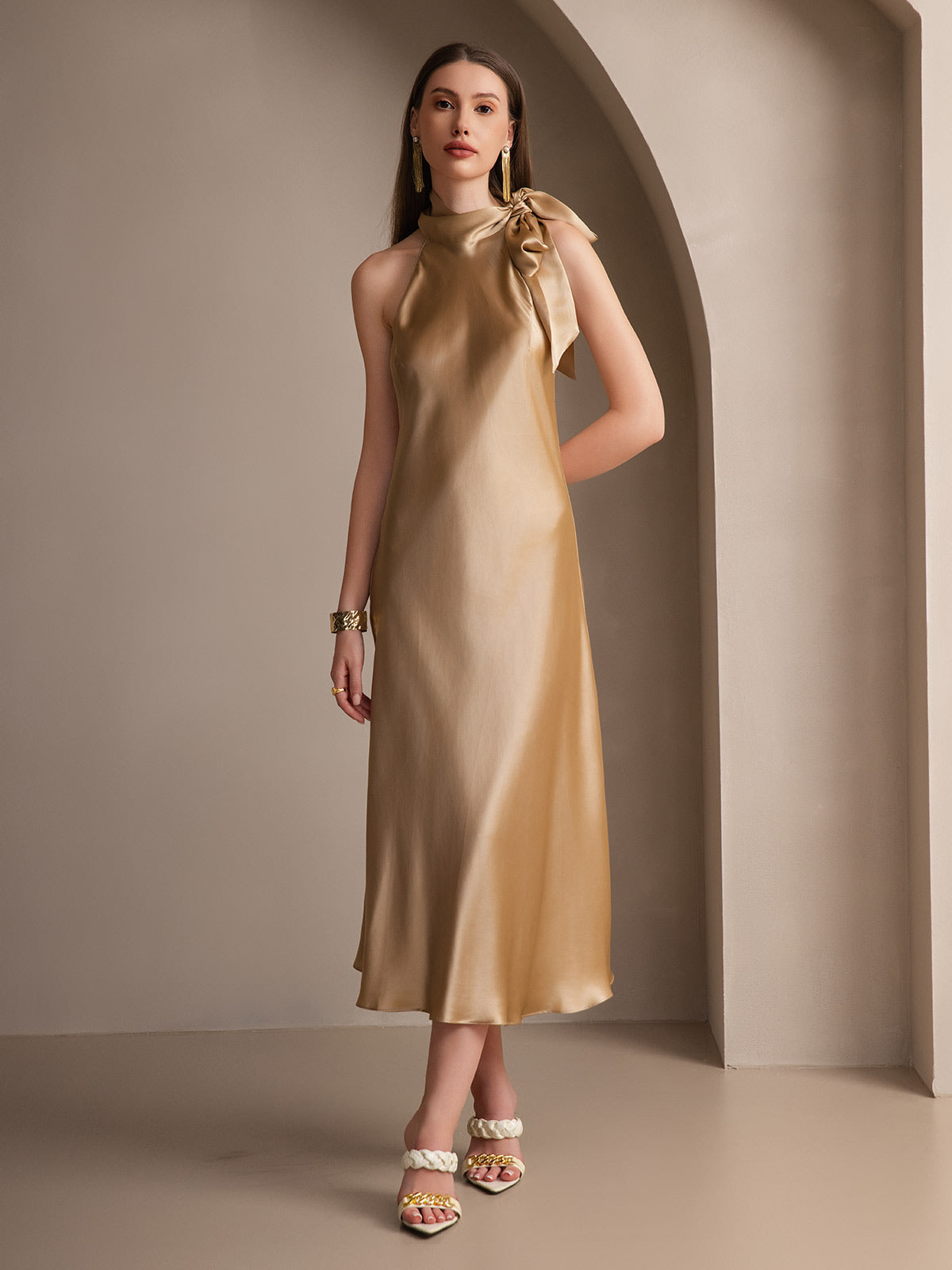 Rosstef 19Momme Silk Sleeveless Tie Neck Midi Dress