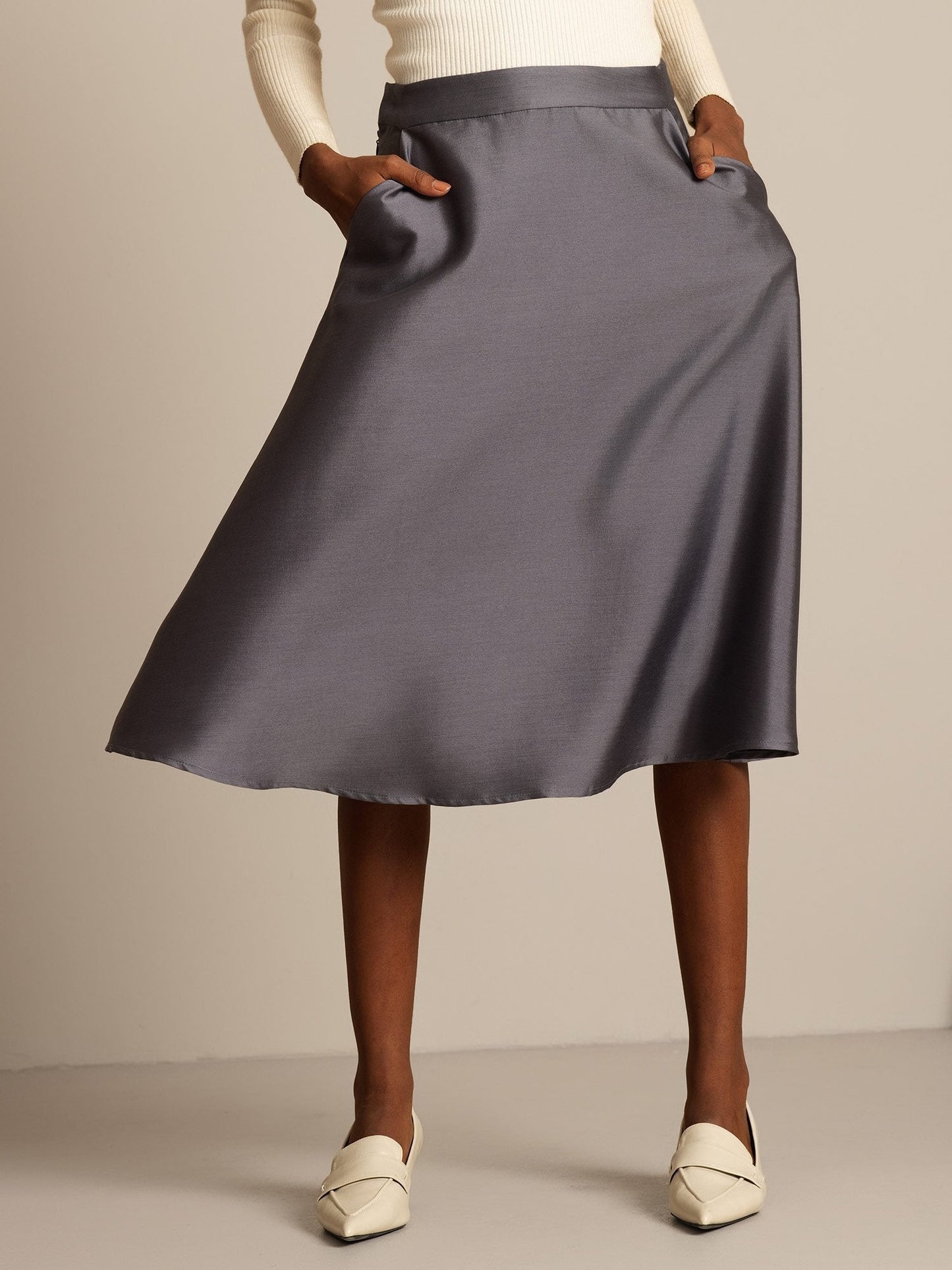 Rosstef 32Momme Silk-Wool Blend A Line Midi Skirt with Zipper Design