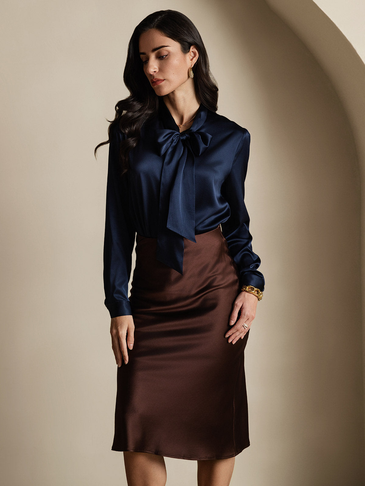 Rosstef 19Momme Silk Long Sleeve Tie Neck Blouse