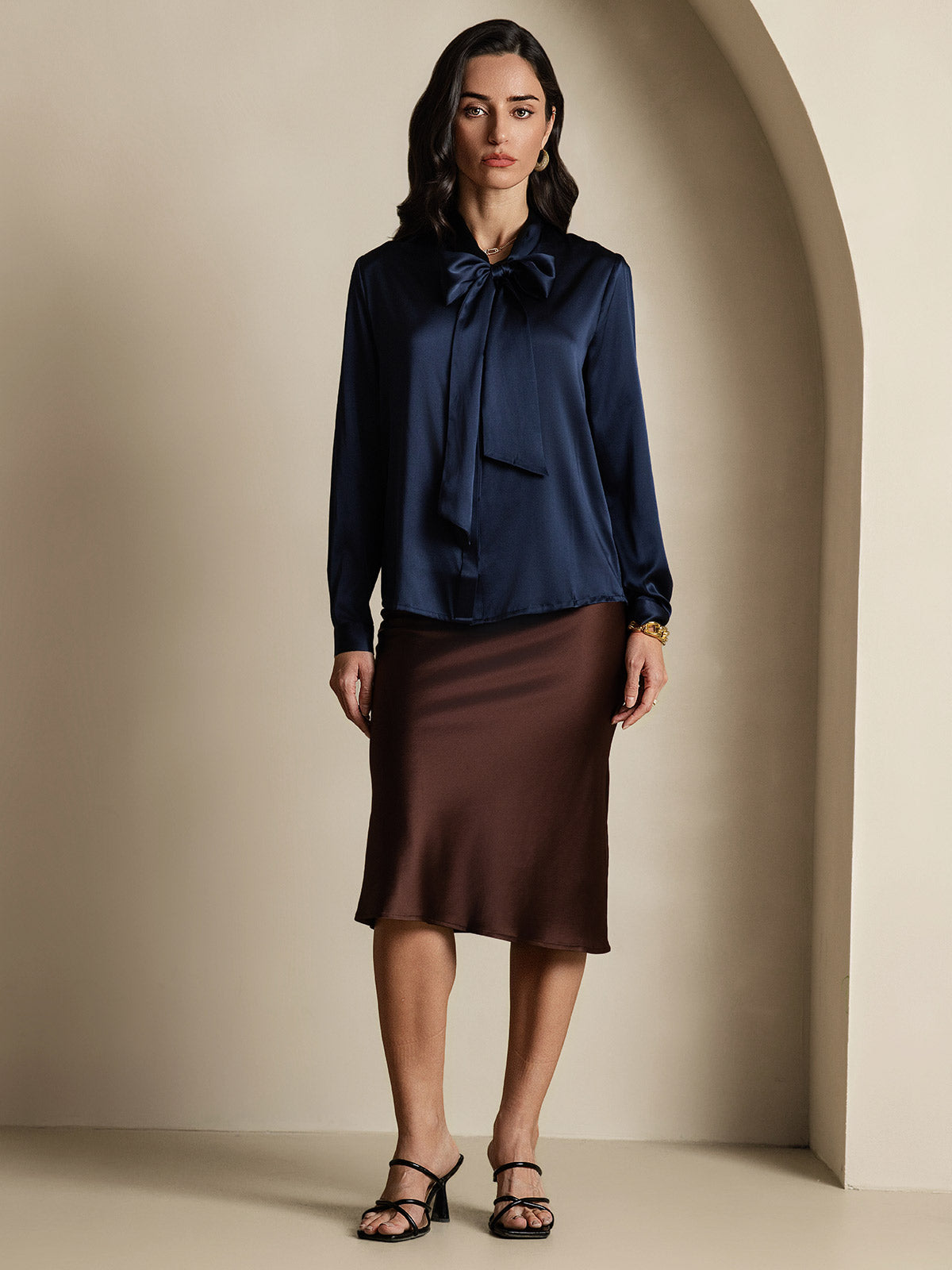 Rosstef 19Momme Silk Long Sleeve Tie Neck Blouse