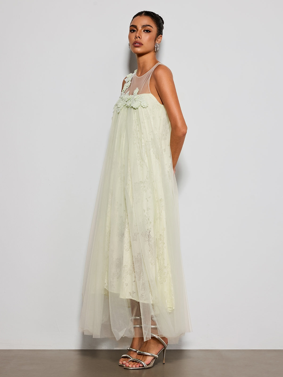 Esnavi Sleeveless Flower Mesh Maxi Dress