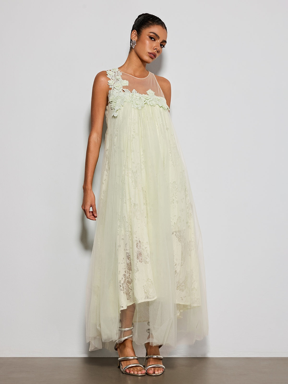 Esnavi Sleeveless Flower Mesh Maxi Dress