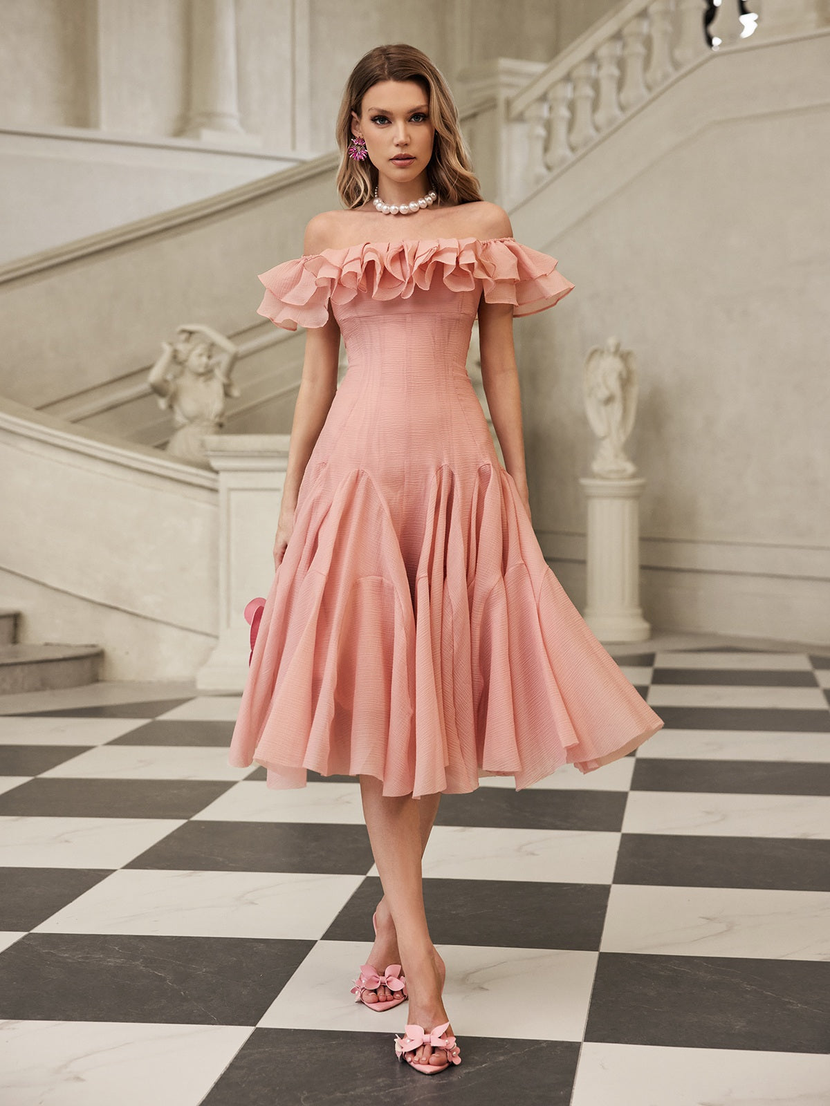 Rosstef Ruffle Midi Giyin: Şık ve Romantik