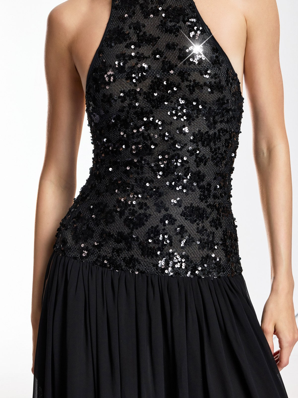 Keliro Sleeveless Sequin Maxi Dress