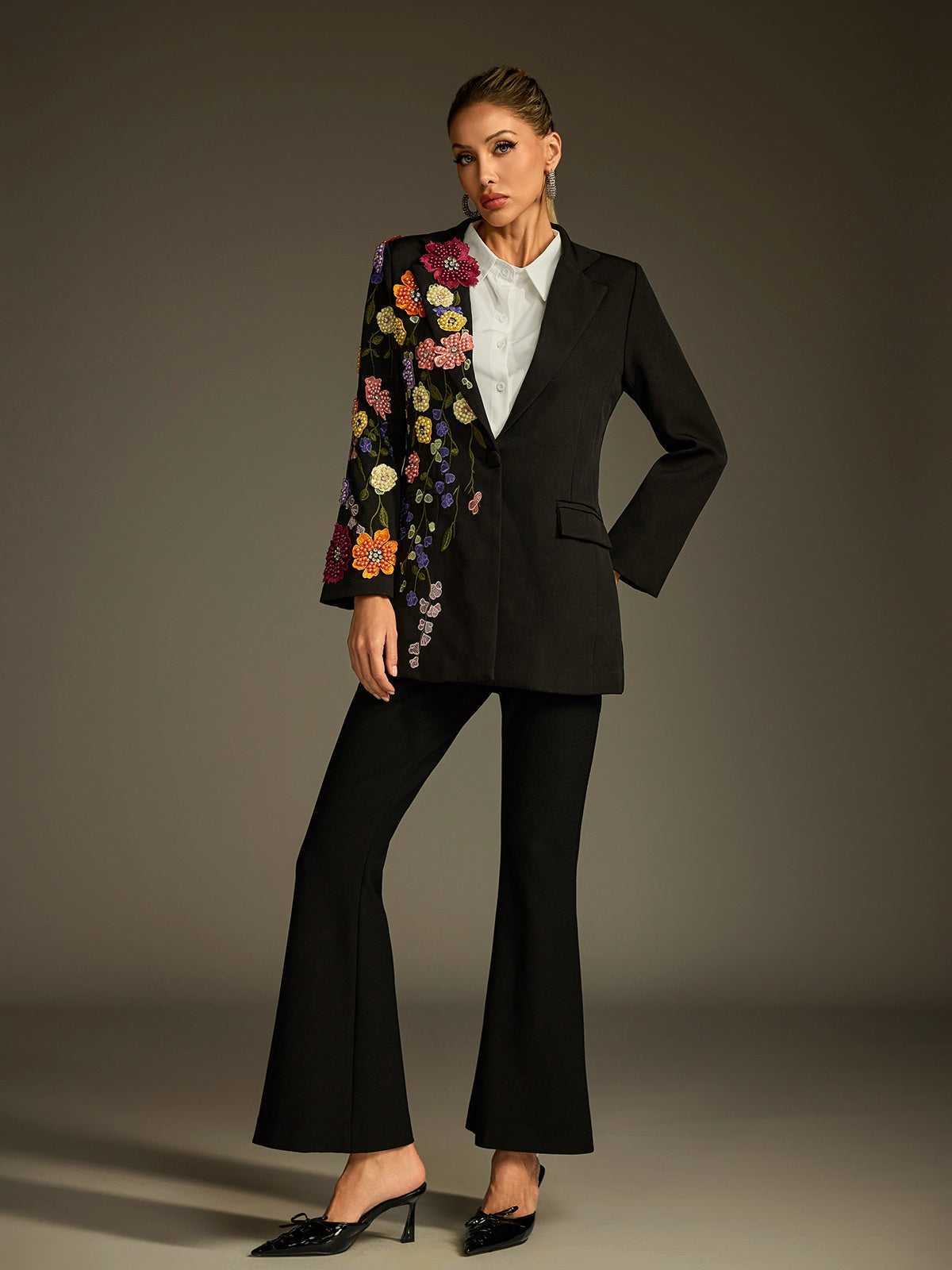 Ludmila Flower Embroidered Blazer