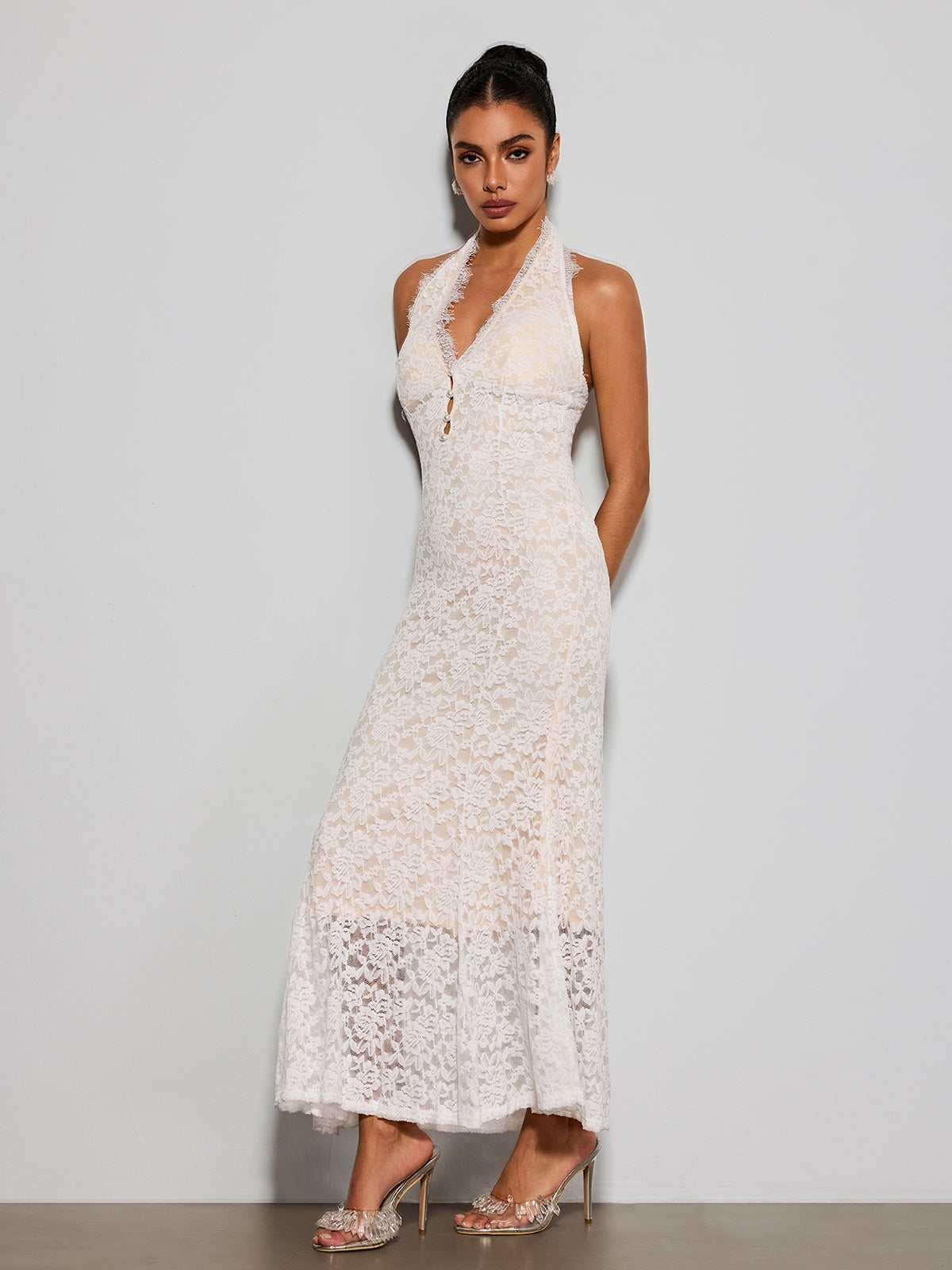 Quorveth Halterneck Lace Maxi Dress In White