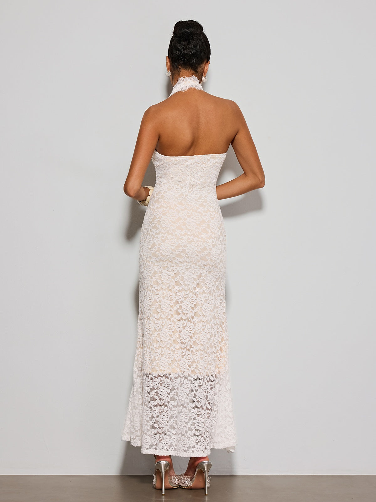 Quorveth Halterneck Lace Maxi Dress In White