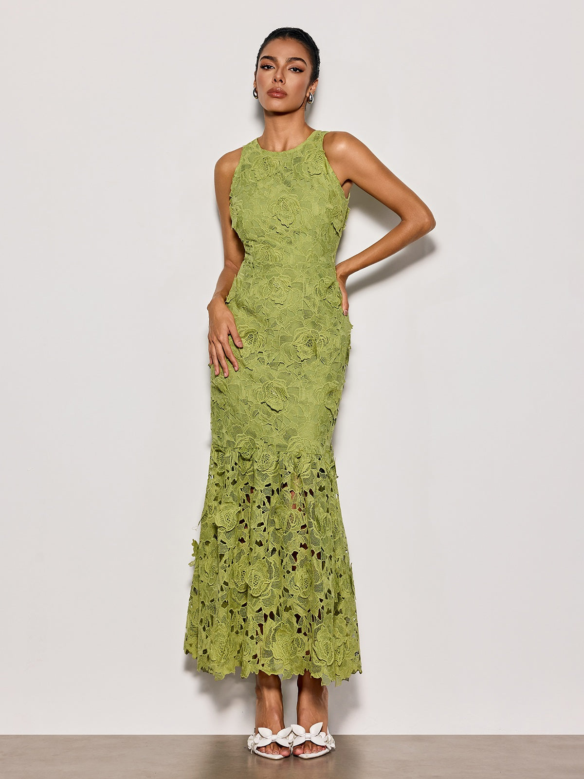 Savrel Sleeveless Cutout Flower Maxi Dress