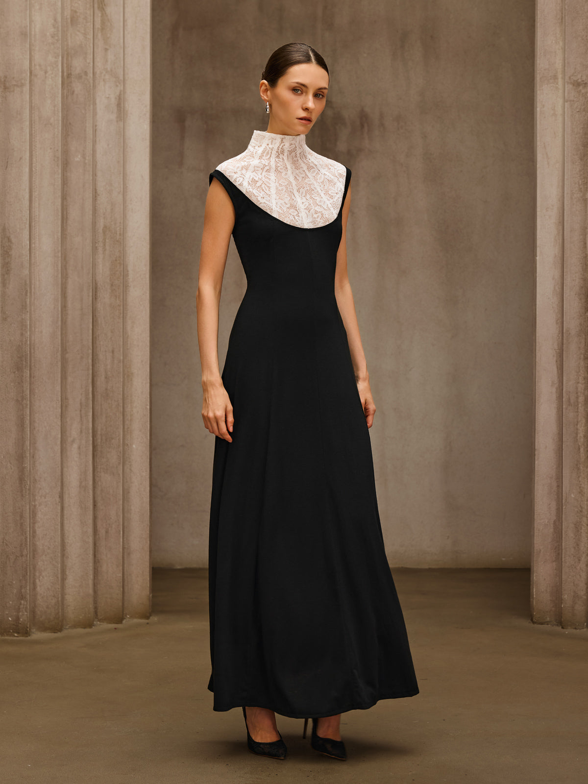 Sevionyx High Neck Lace Maxi Dress