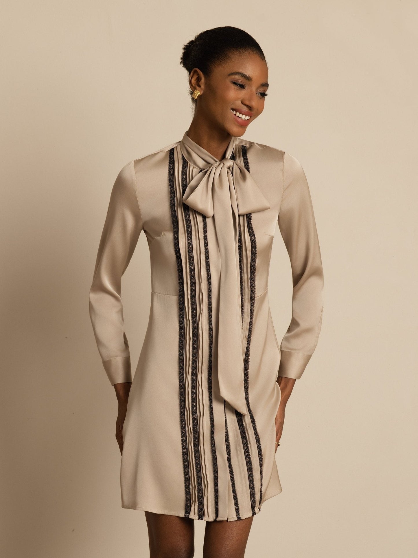 Rosstef 19Momme Stretch Silk Tie-Neck Short Shirt Dress
