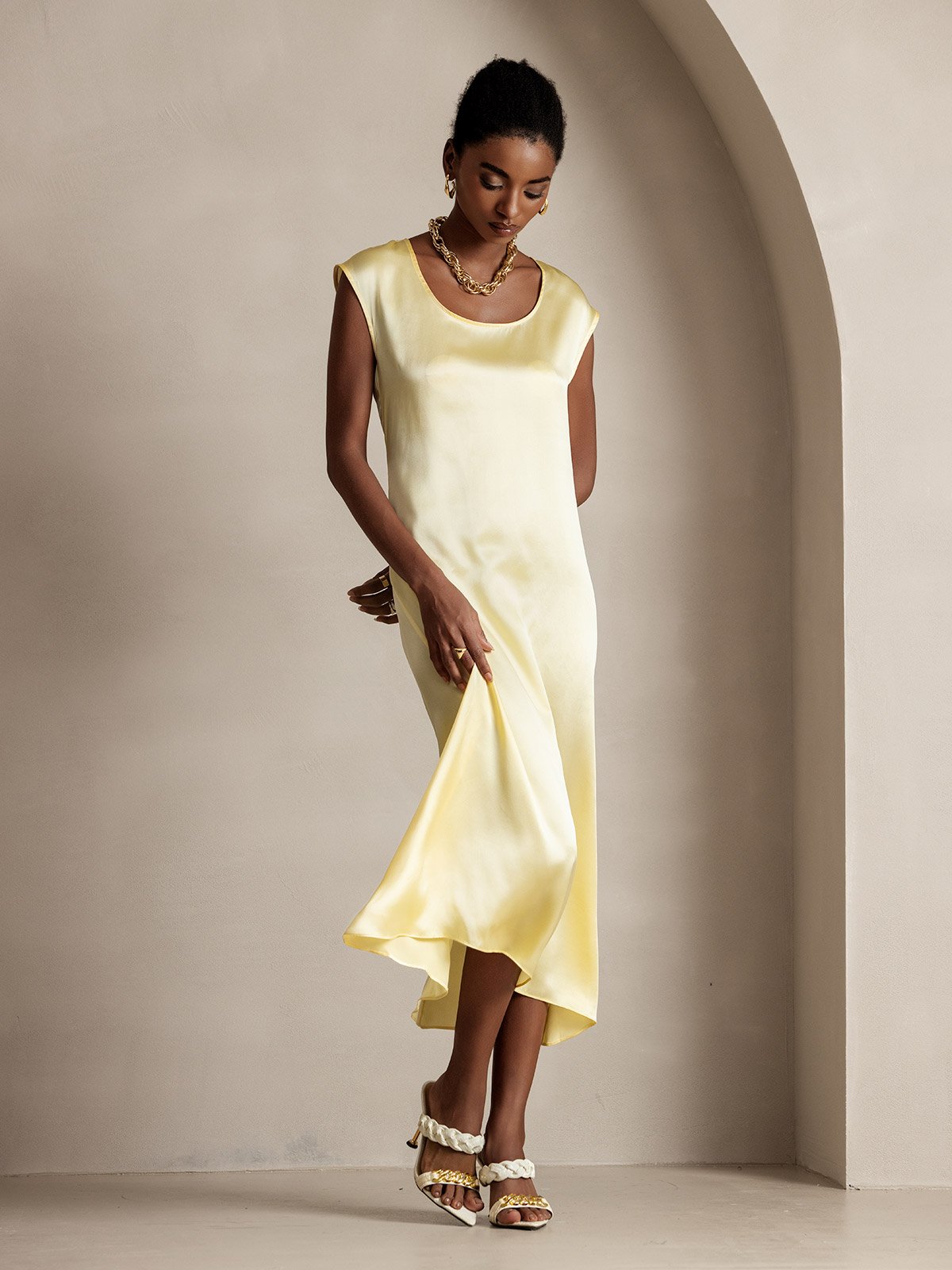 Rosstef 19Momme Silk Cap Sleeve Round Neck Midi Dress