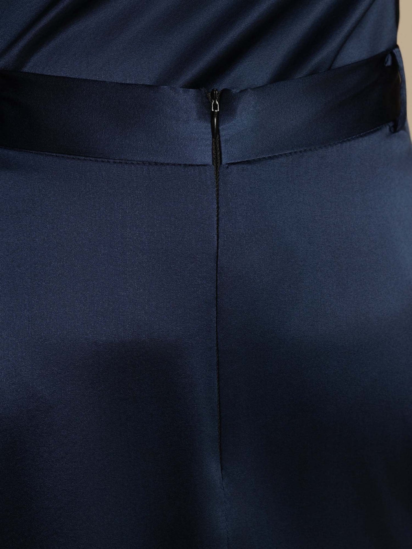 Rosstef Silk A-Line Midi Skirt with Pockets