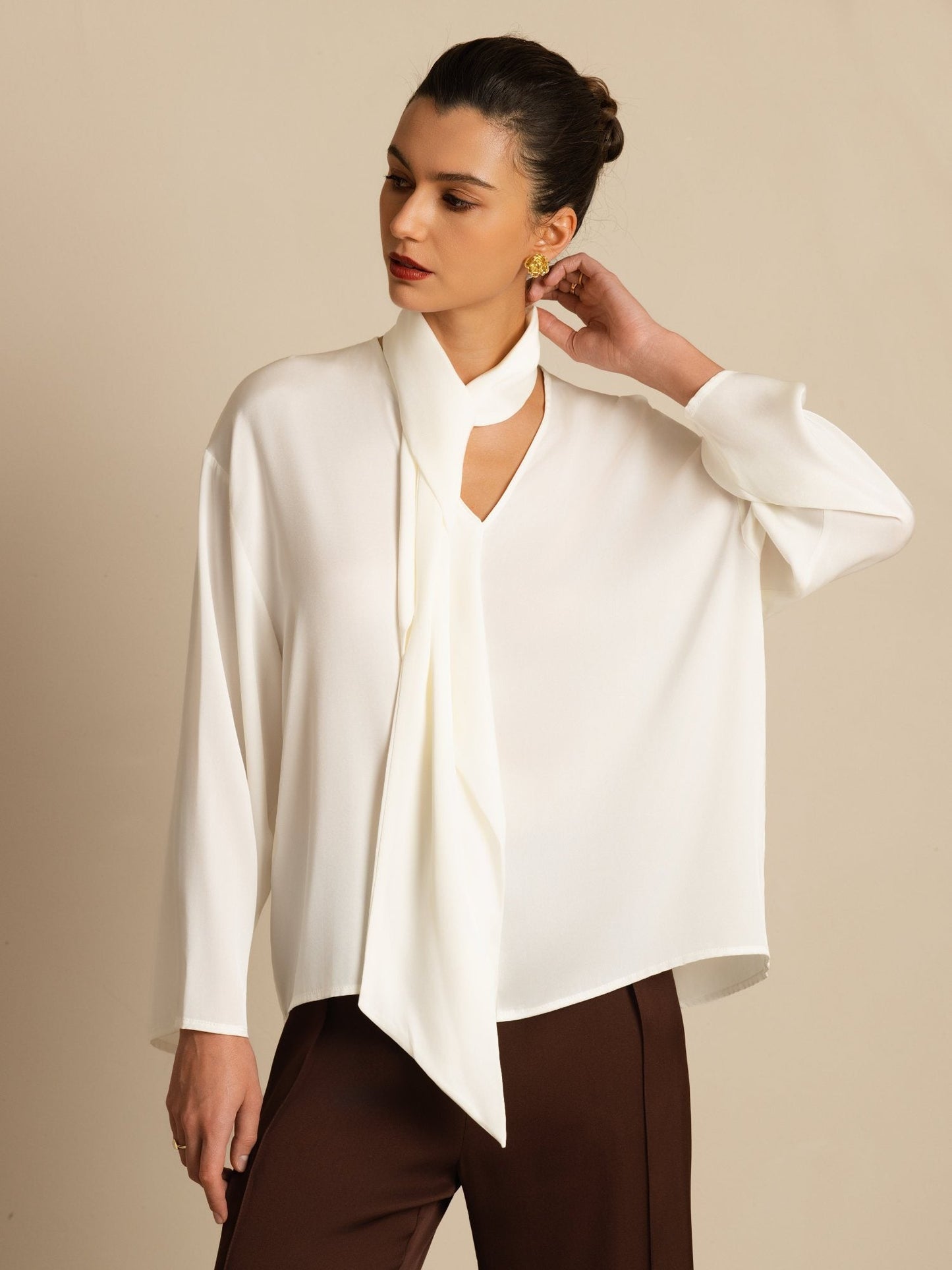 Rosstef 19Momme Stretch Silk Asimetrik V Çıkıntılı Bluz