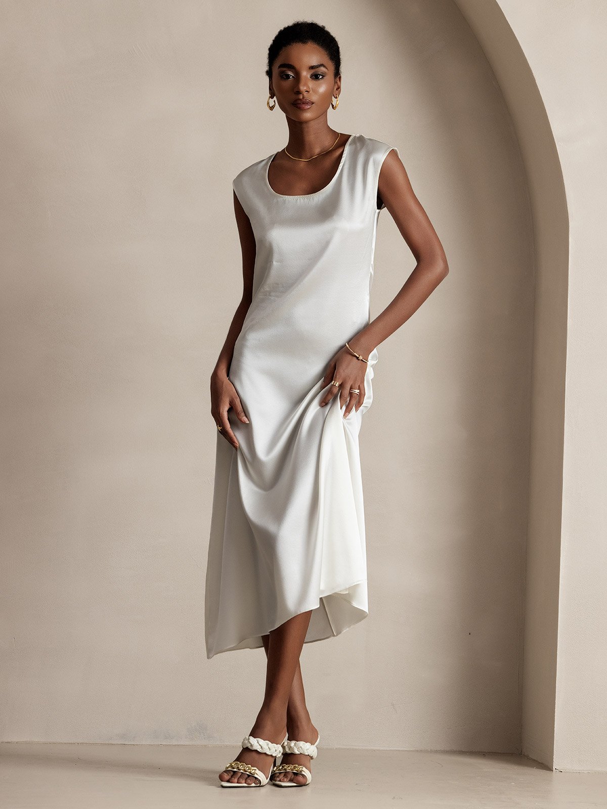 Rosstef 19Momme Silk Cap Sleeve Round Neck Midi Dress
